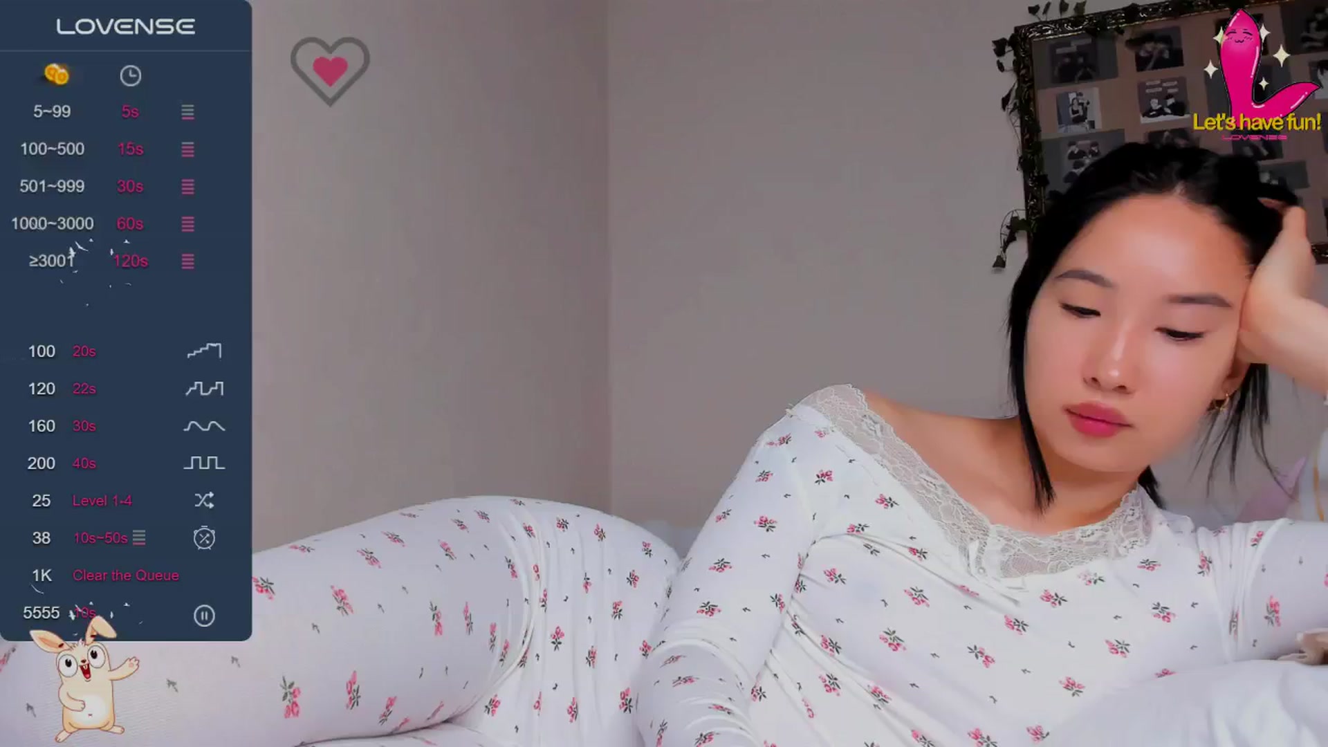 Gallery image thumbnail from FeralBerry66's myfreecams stream on, 11/13/2024, 06:48 image 15 of 20