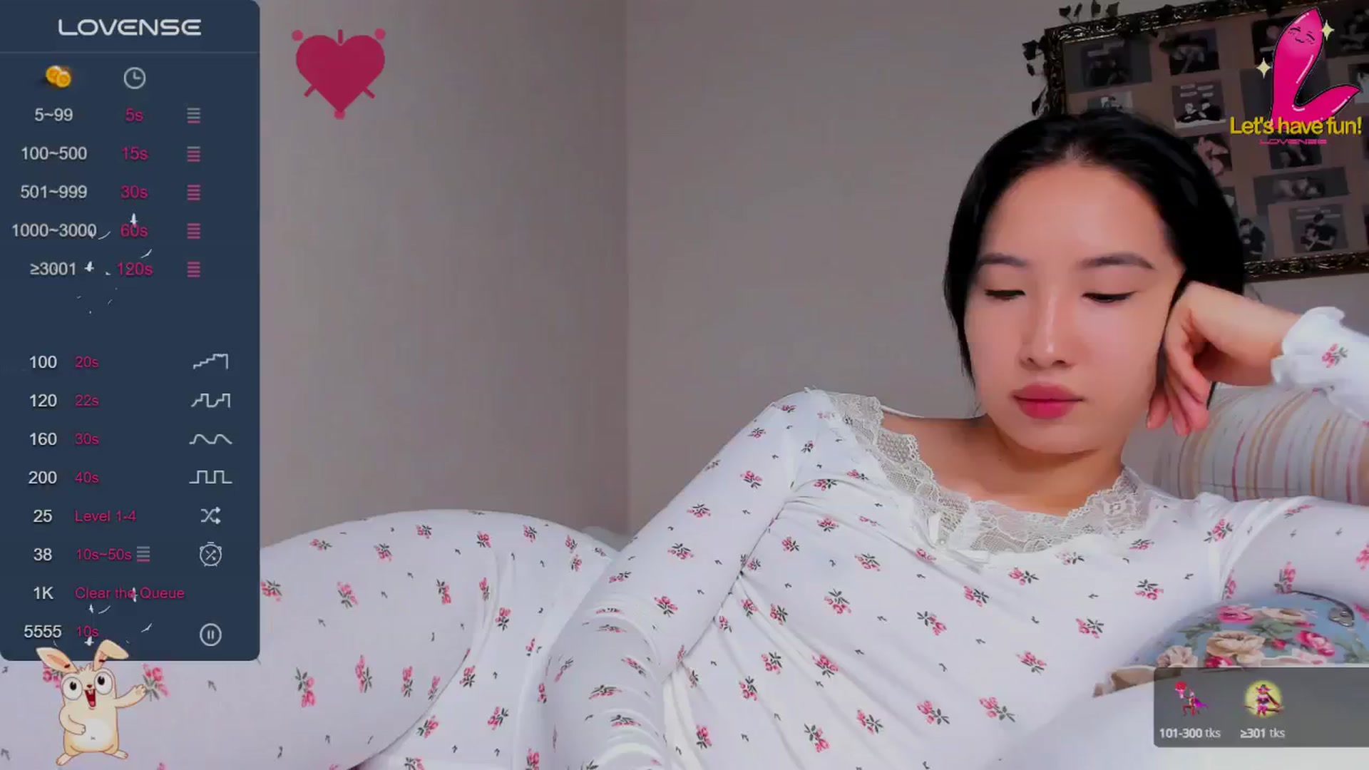 Gallery image thumbnail from FeralBerry66's myfreecams stream on, 11/13/2024, 06:48 image 1 of 20