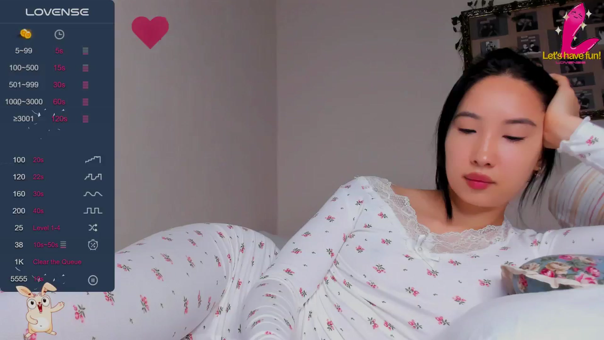 Gallery image thumbnail from FeralBerry66's myfreecams stream on, 11/13/2024, 06:48 image 10 of 20