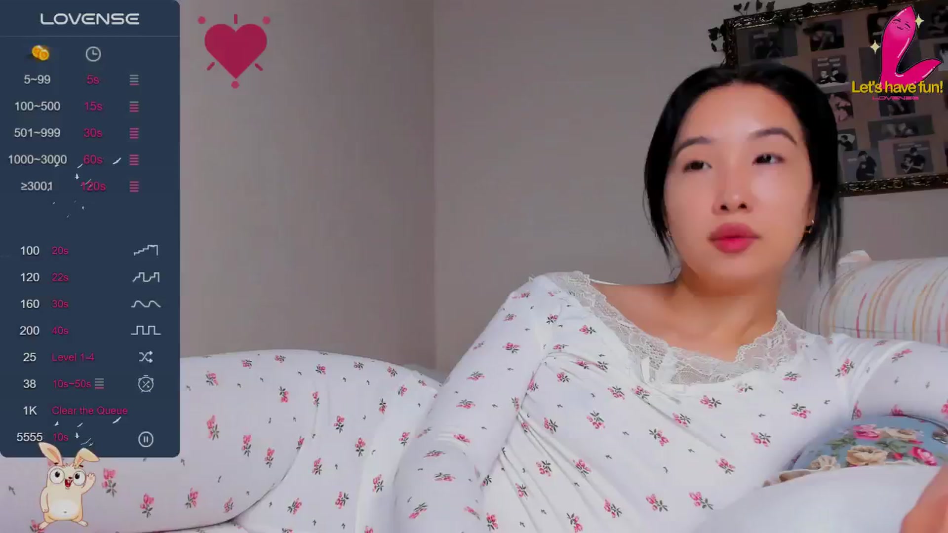 Gallery image thumbnail from FeralBerry66's myfreecams stream on, 11/13/2024, 06:48 image 3 of 20