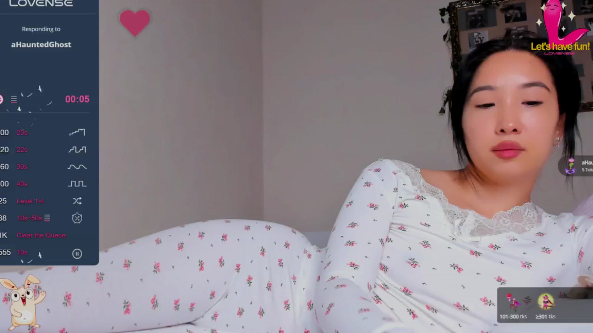 Gallery image thumbnail from FeralBerry66's myfreecams stream on, 11/13/2024, 06:48 image 19 of 20