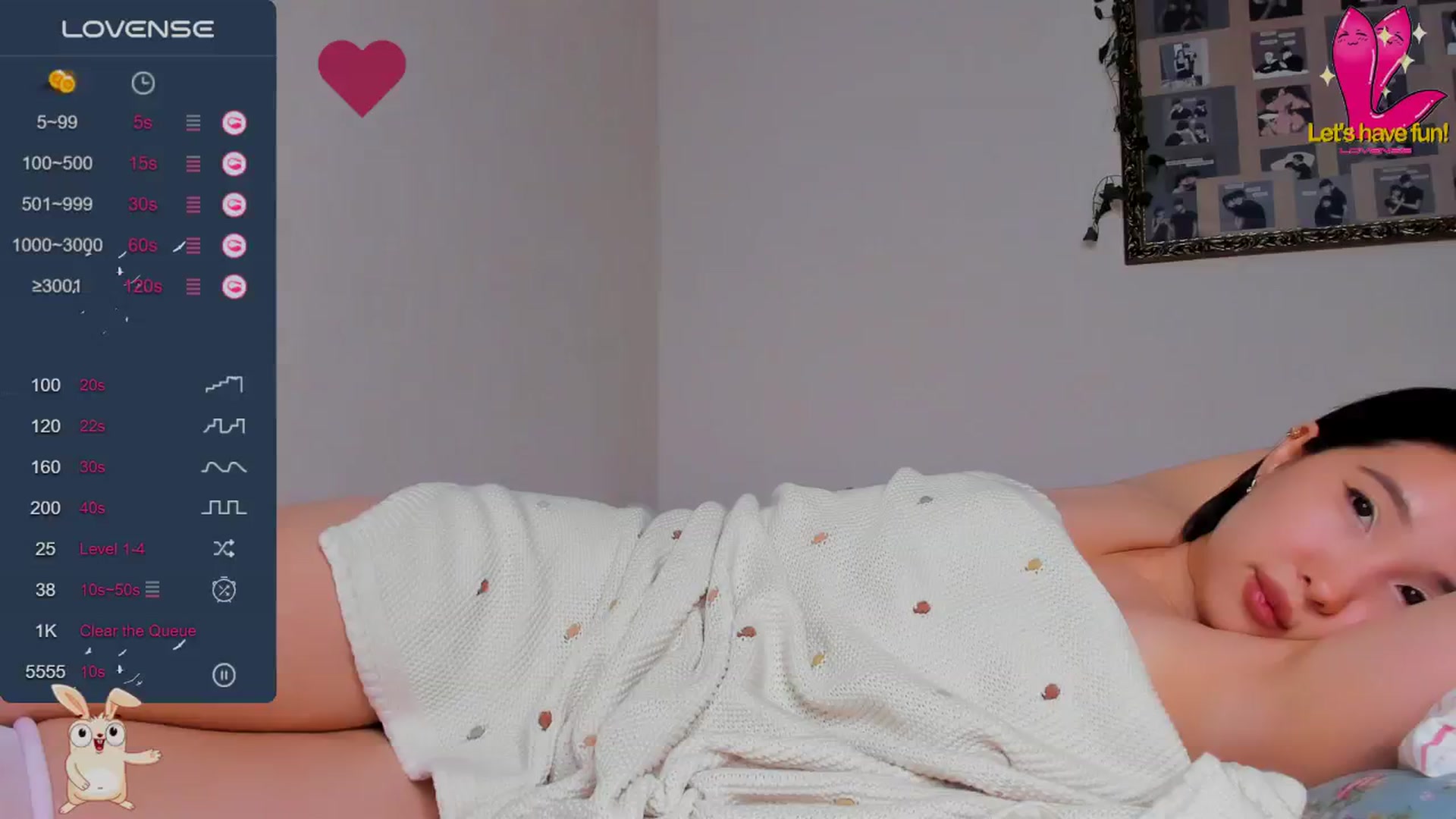 Gallery image thumbnail from FeralBerry66's myfreecams stream on, 11/17/2024, 08:25 image 7 of 20