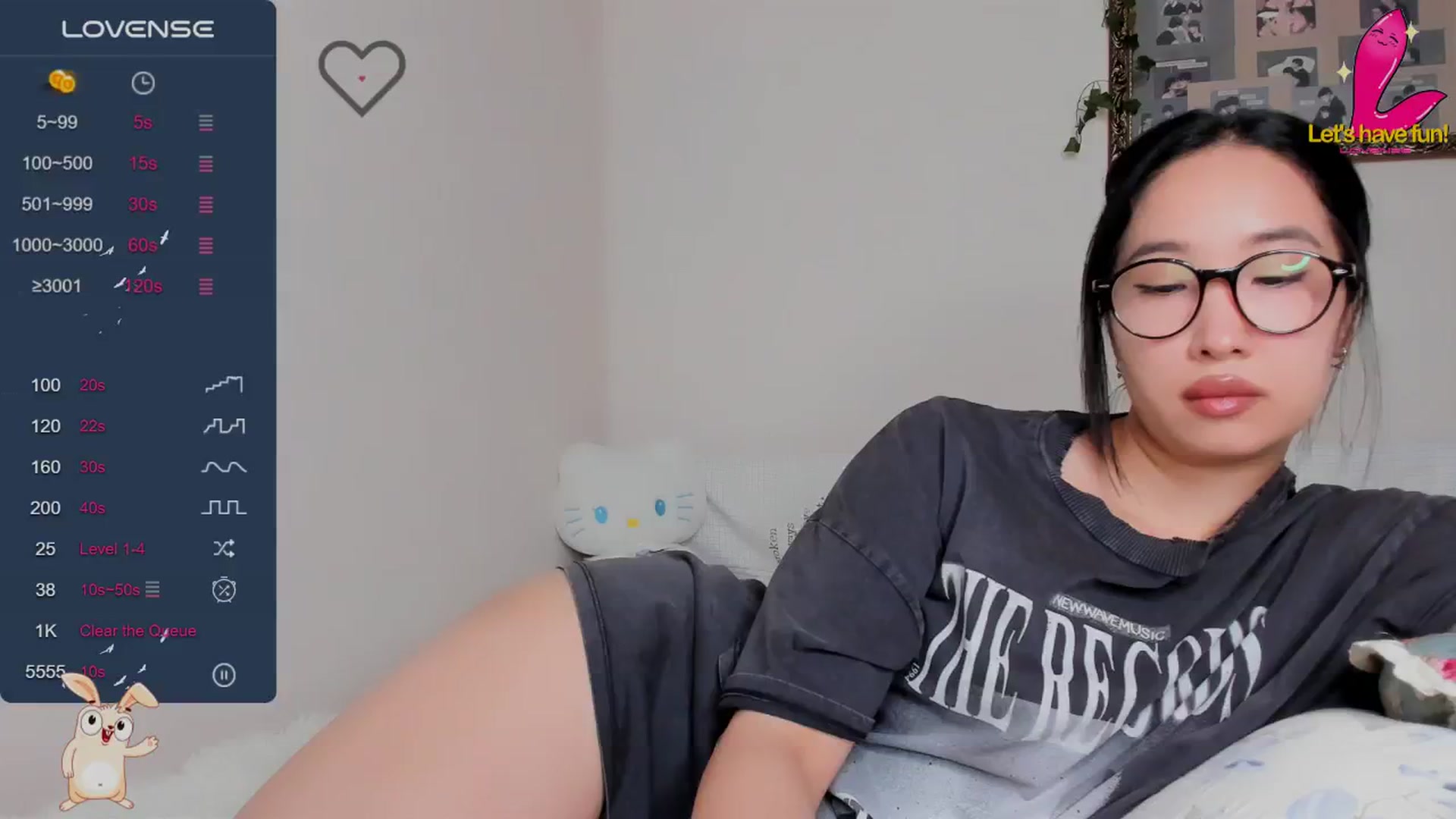 Gallery image thumbnail from FeralBerry66's myfreecams stream on, 11/29/2024, 06:30 image 4 of 20