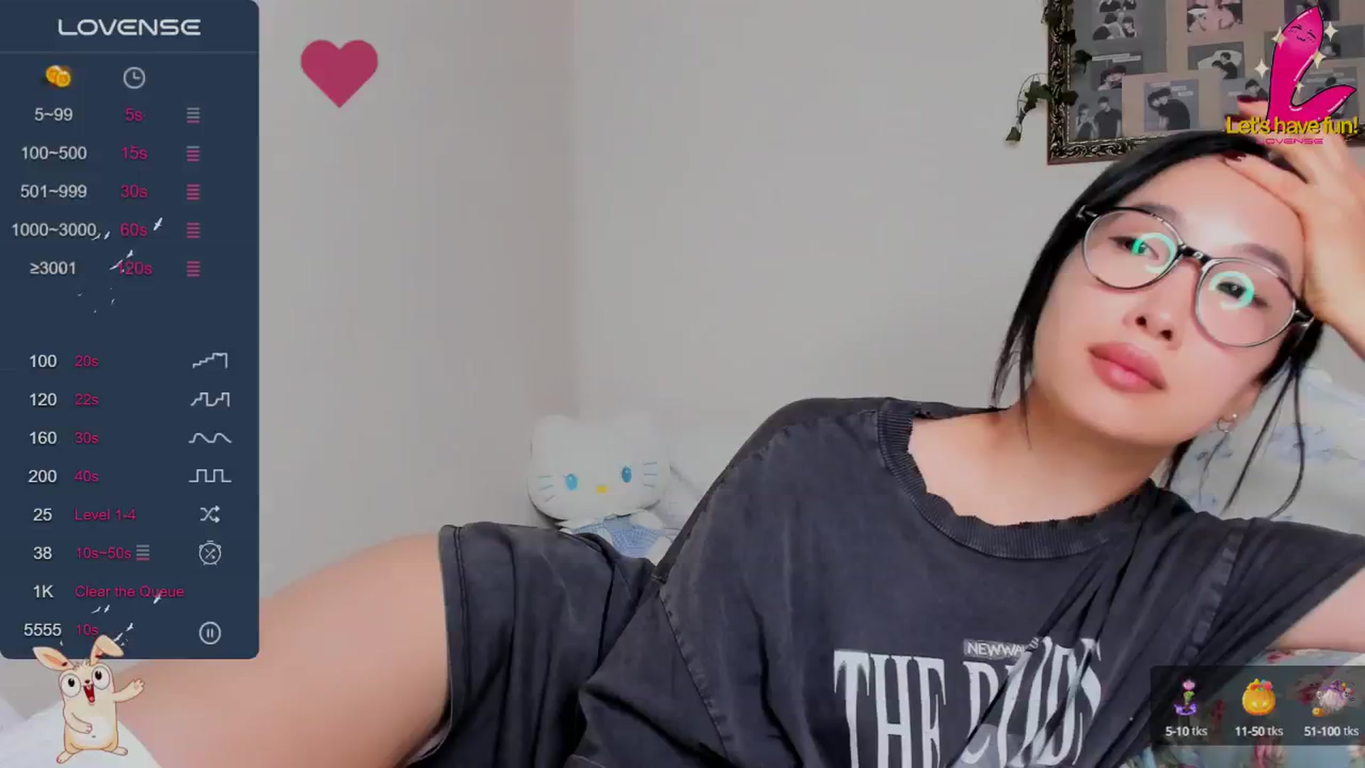 Gallery image thumbnail from FeralBerry66's myfreecams stream on, 11/29/2024, 06:30 image 18 of 20