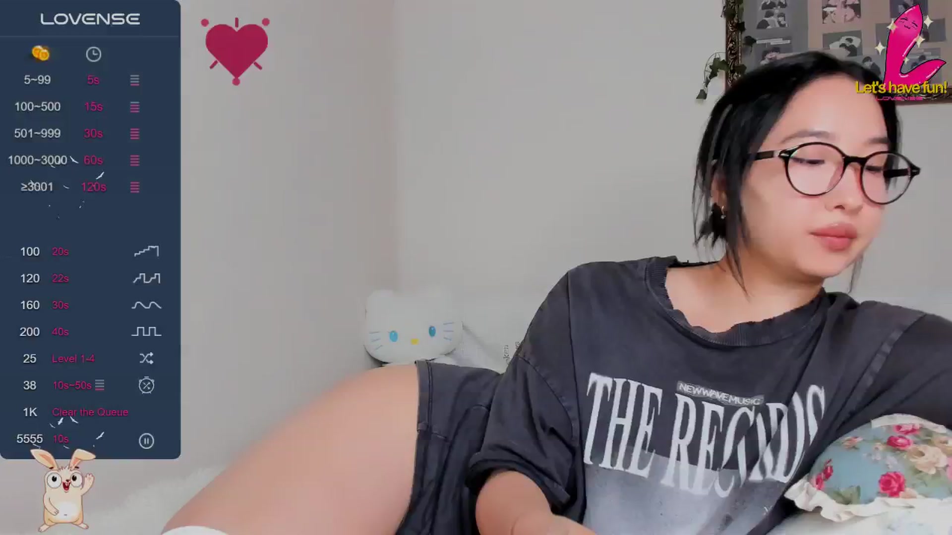 Gallery image thumbnail from FeralBerry66's myfreecams stream on, 11/29/2024, 06:30 image 7 of 20