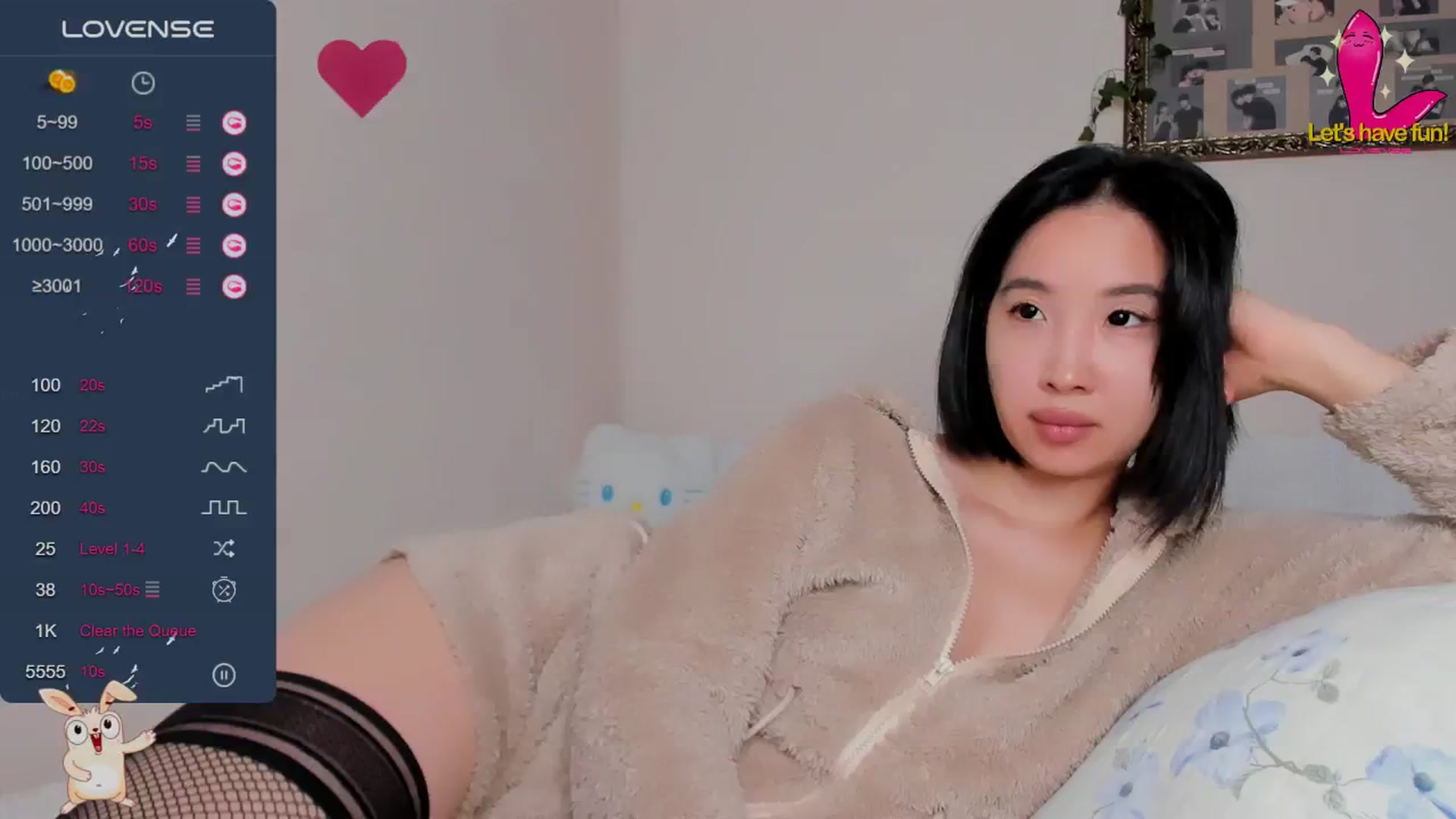 Gallery image thumbnail from FeralBerry66's myfreecams stream on, 12/03/2024, 06:52 image 4 of 20