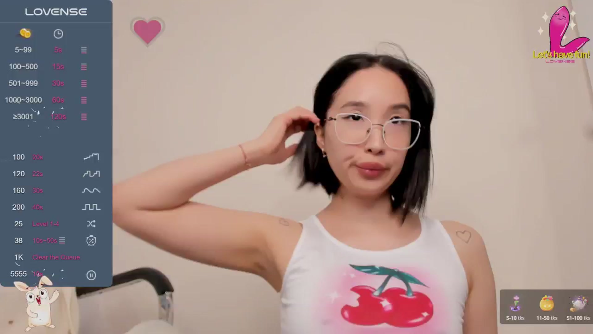 Gallery image thumbnail from FeralBerry66's myfreecams stream on, 12/06/2024, 17:01 image 6 of 20