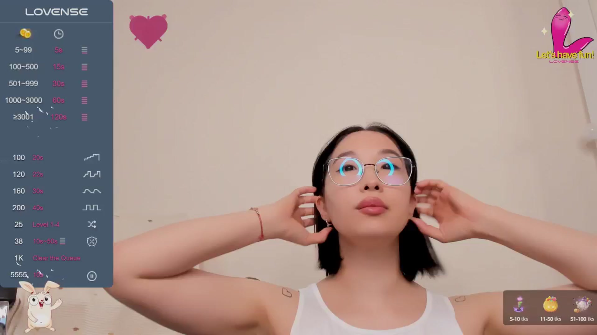 Gallery image thumbnail from FeralBerry66's myfreecams stream on, 12/06/2024, 17:51 image 13 of 20