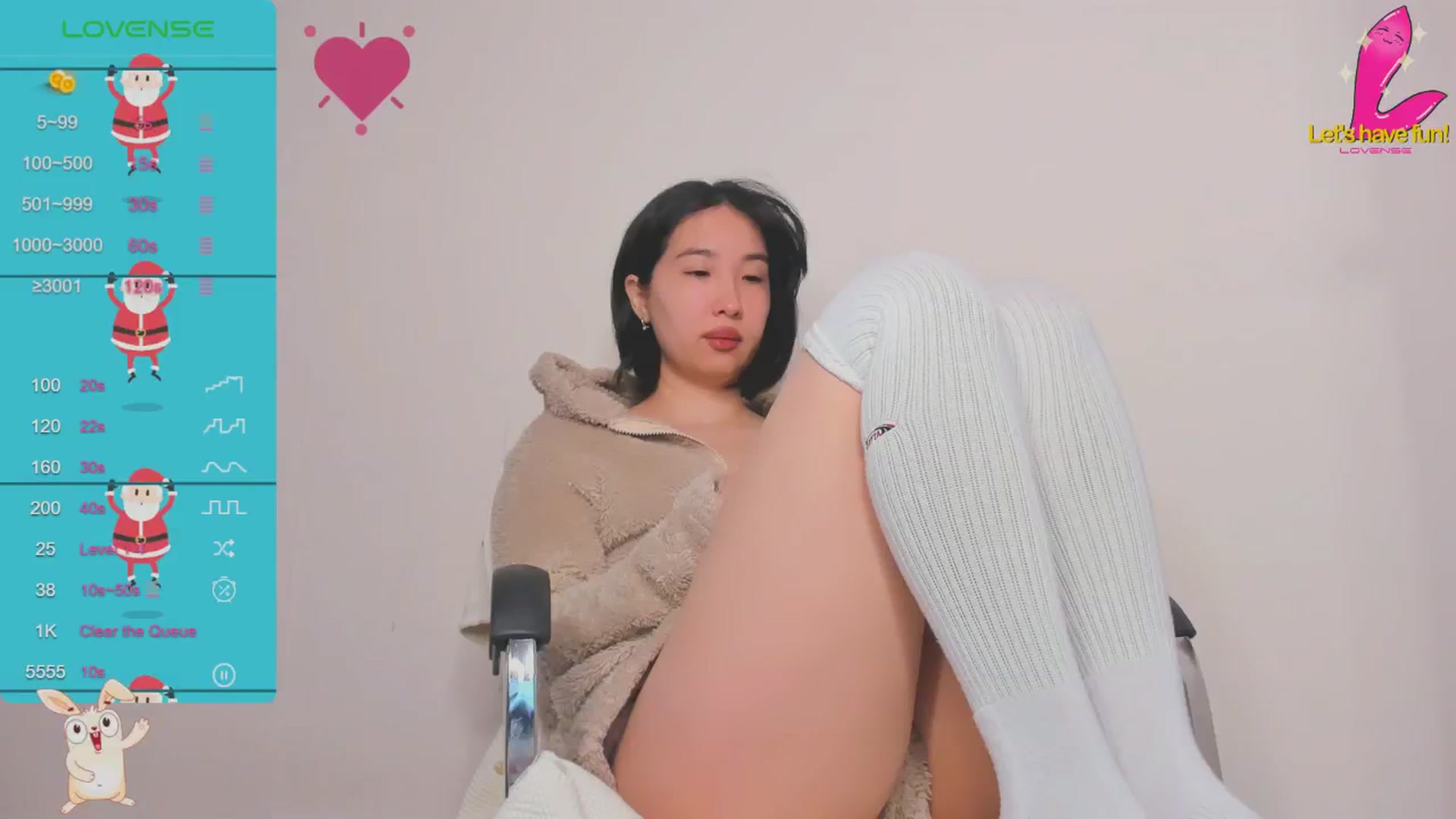Gallery image thumbnail from FeralBerry66's myfreecams stream on, 12/11/2024, 06:20 image 19 of 20