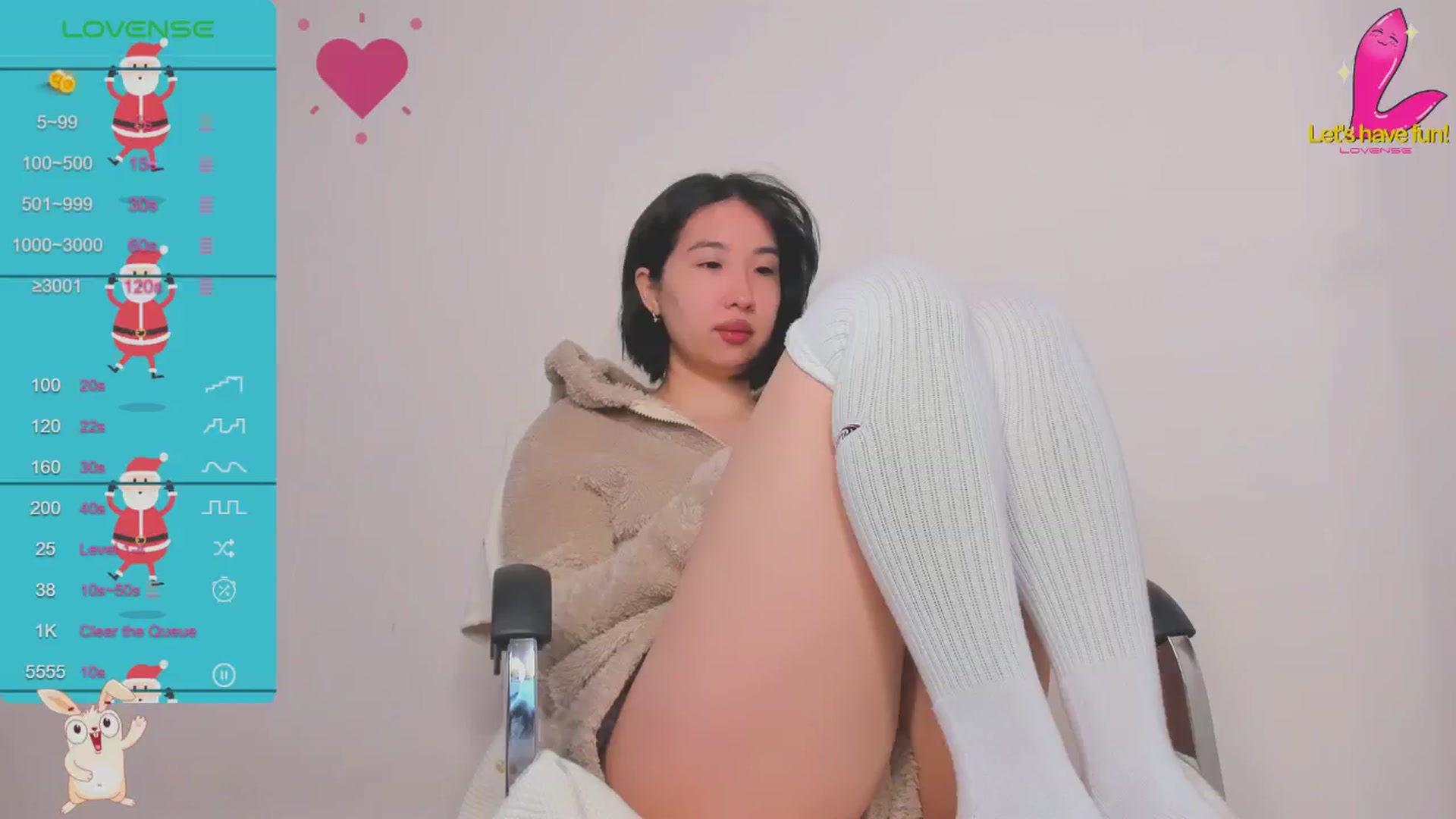 Gallery image thumbnail from FeralBerry66's myfreecams stream on, 12/11/2024, 06:20 image 4 of 20