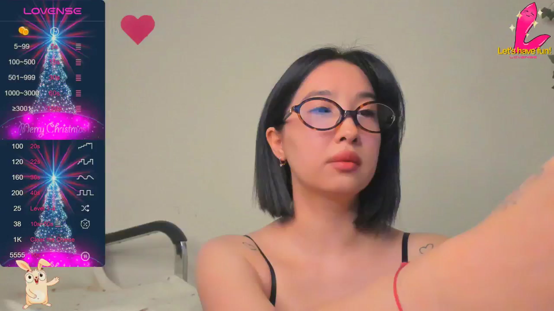 Gallery image thumbnail from FeralBerry66's myfreecams stream on, 12/18/2024, 06:02 image 18 of 20