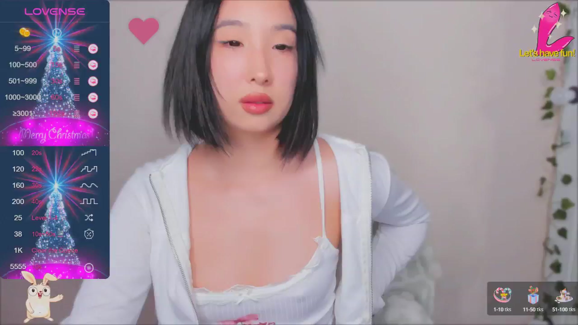 Gallery image thumbnail from FeralBerry66's myfreecams stream on, 12/19/2024, 06:20 image 20 of 20