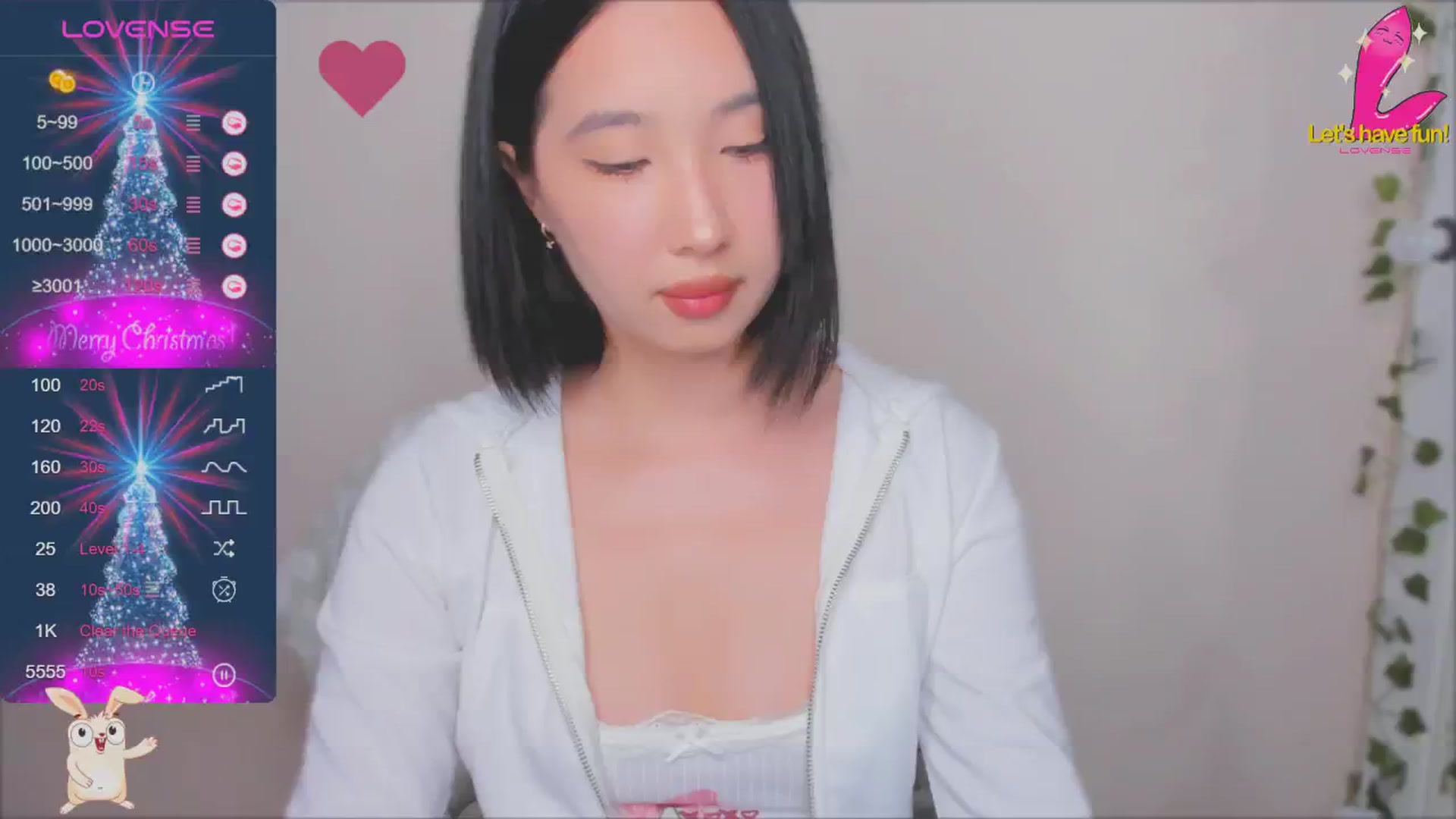 Gallery image thumbnail from FeralBerry66's myfreecams stream on, 12/19/2024, 06:20 image 4 of 20