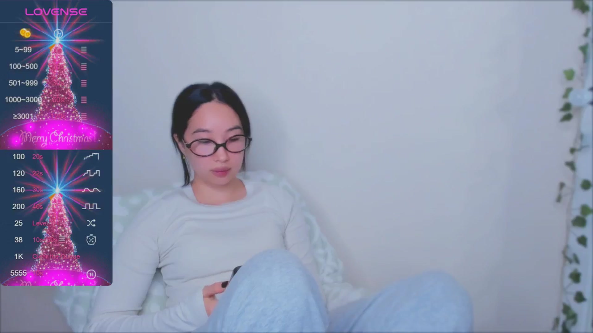 Gallery image thumbnail from FeralBerry66's myfreecams stream on, 12/19/2024, 17:09 image 20 of 20