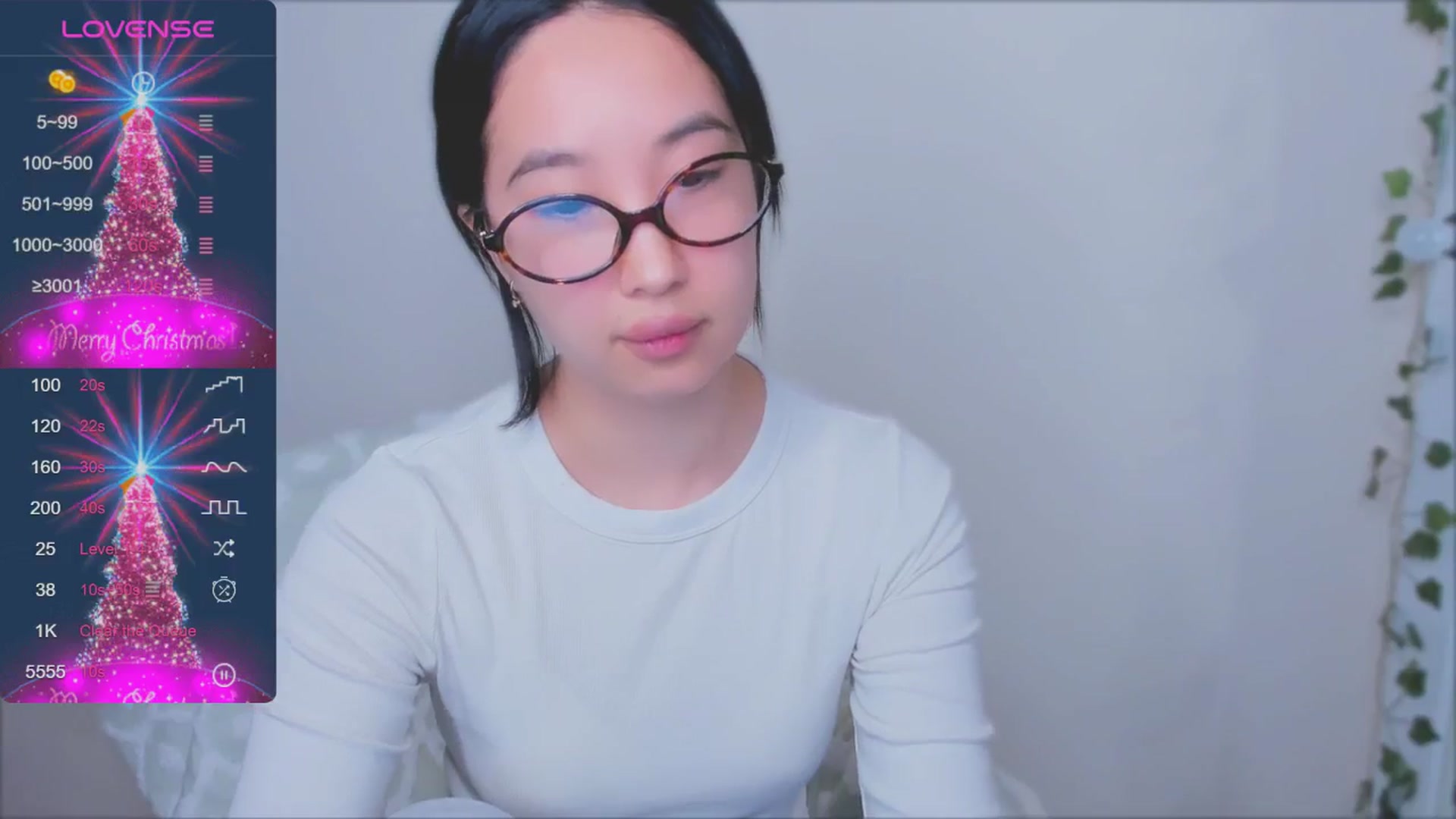 Gallery image thumbnail from FeralBerry66's myfreecams stream on, 12/19/2024, 17:09 image 19 of 20