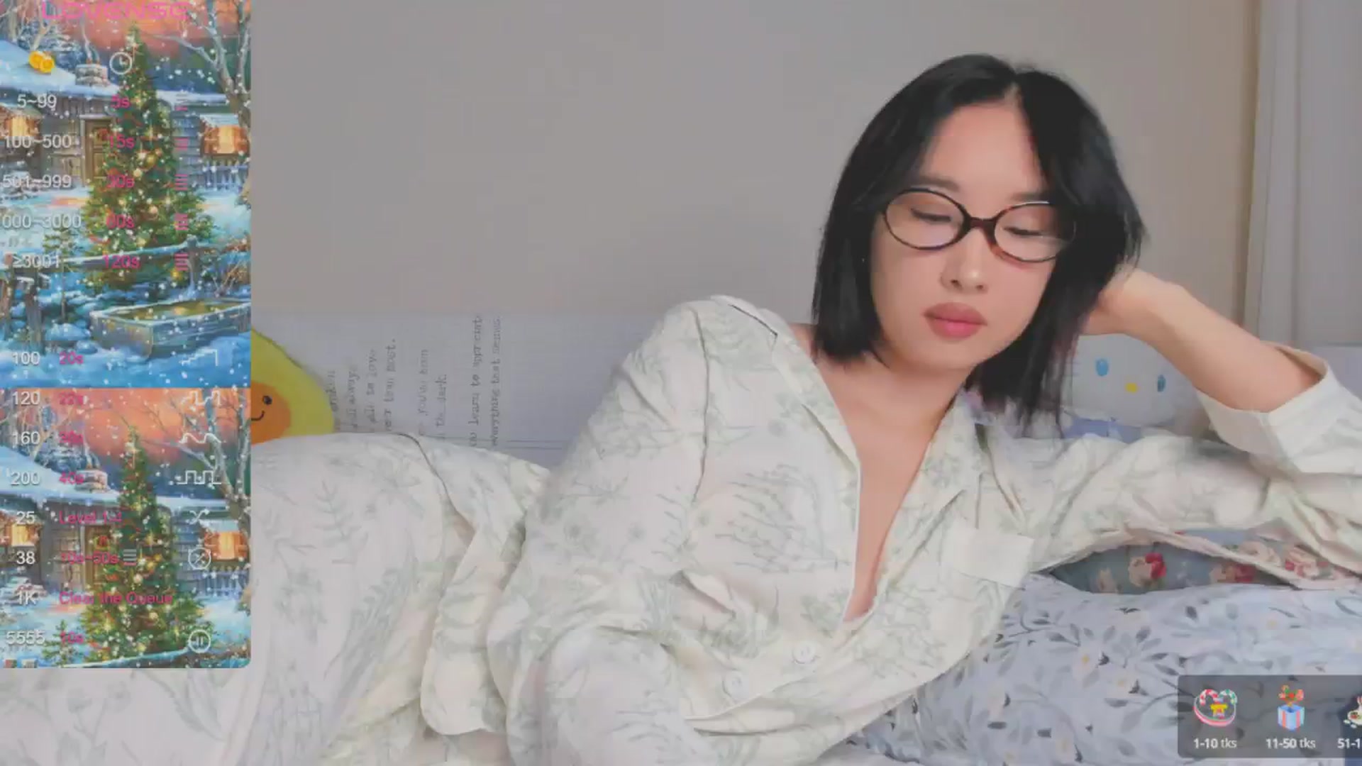 Gallery image thumbnail from FeralBerry66's myfreecams stream on, 12/23/2024, 05:58 image 5 of 20