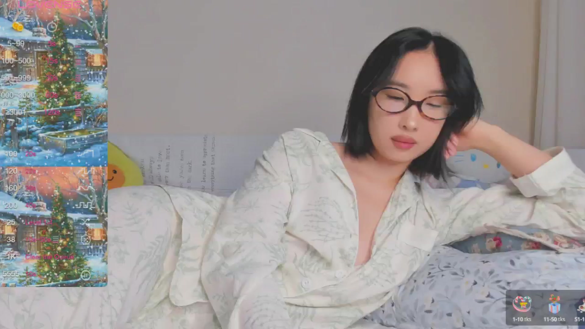 Gallery image thumbnail from FeralBerry66's myfreecams stream on, 12/23/2024, 05:58 image 2 of 20