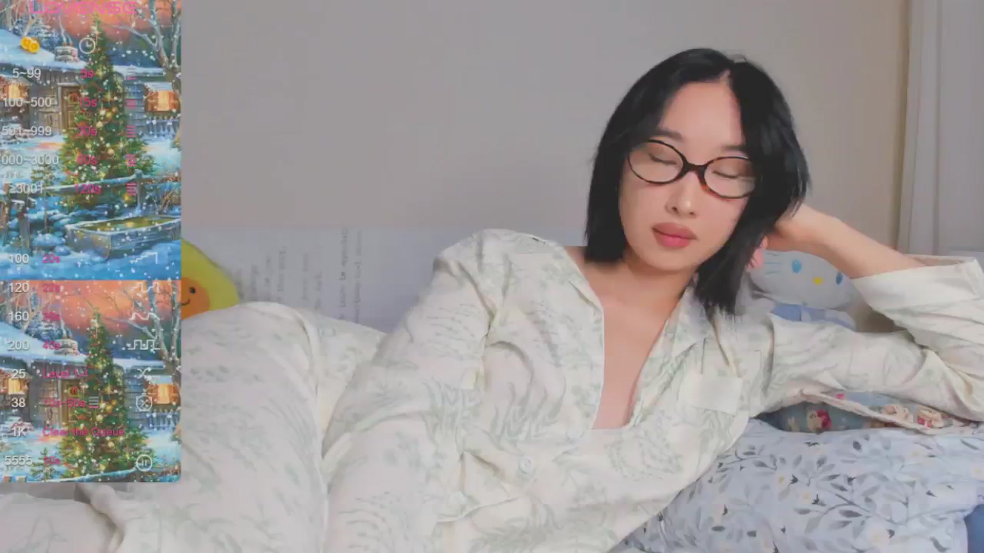 Gallery image thumbnail from FeralBerry66's myfreecams stream on, 12/23/2024, 05:58 image 9 of 20