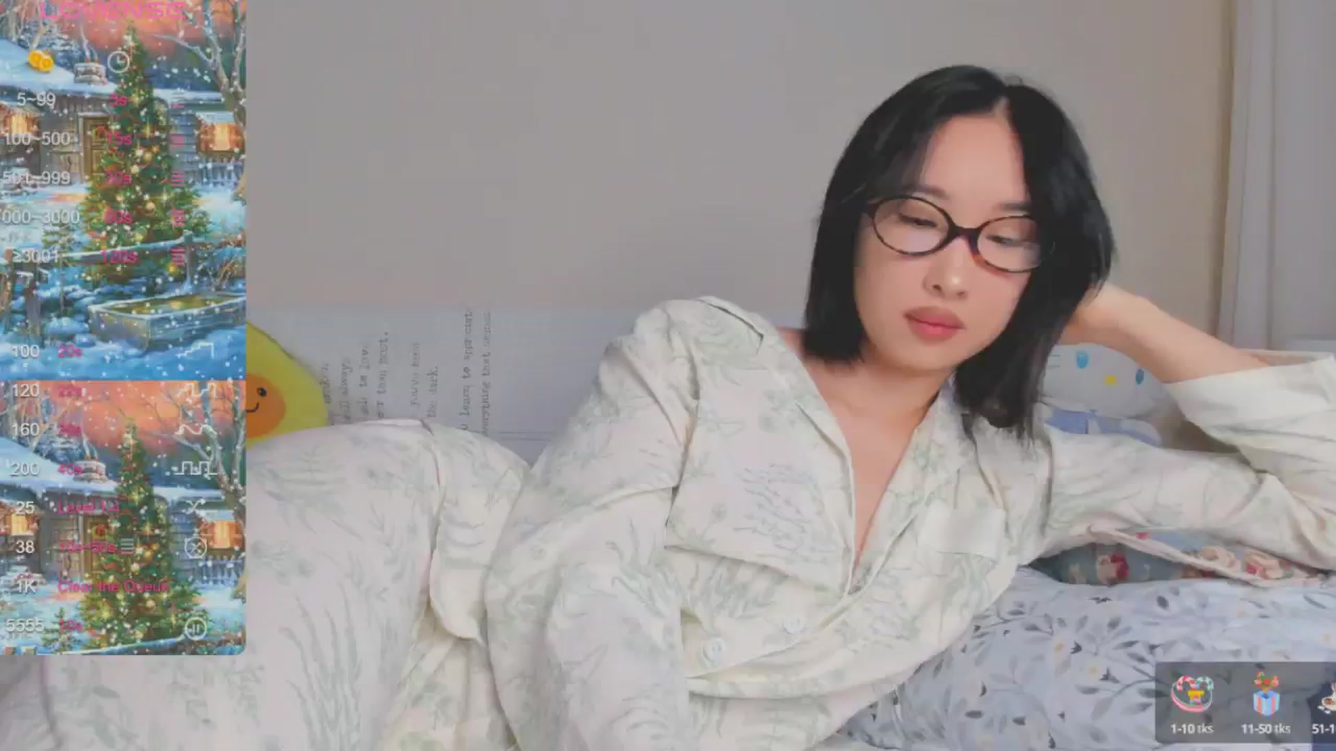 Gallery image thumbnail from FeralBerry66's myfreecams stream on, 12/23/2024, 05:58 image 14 of 20