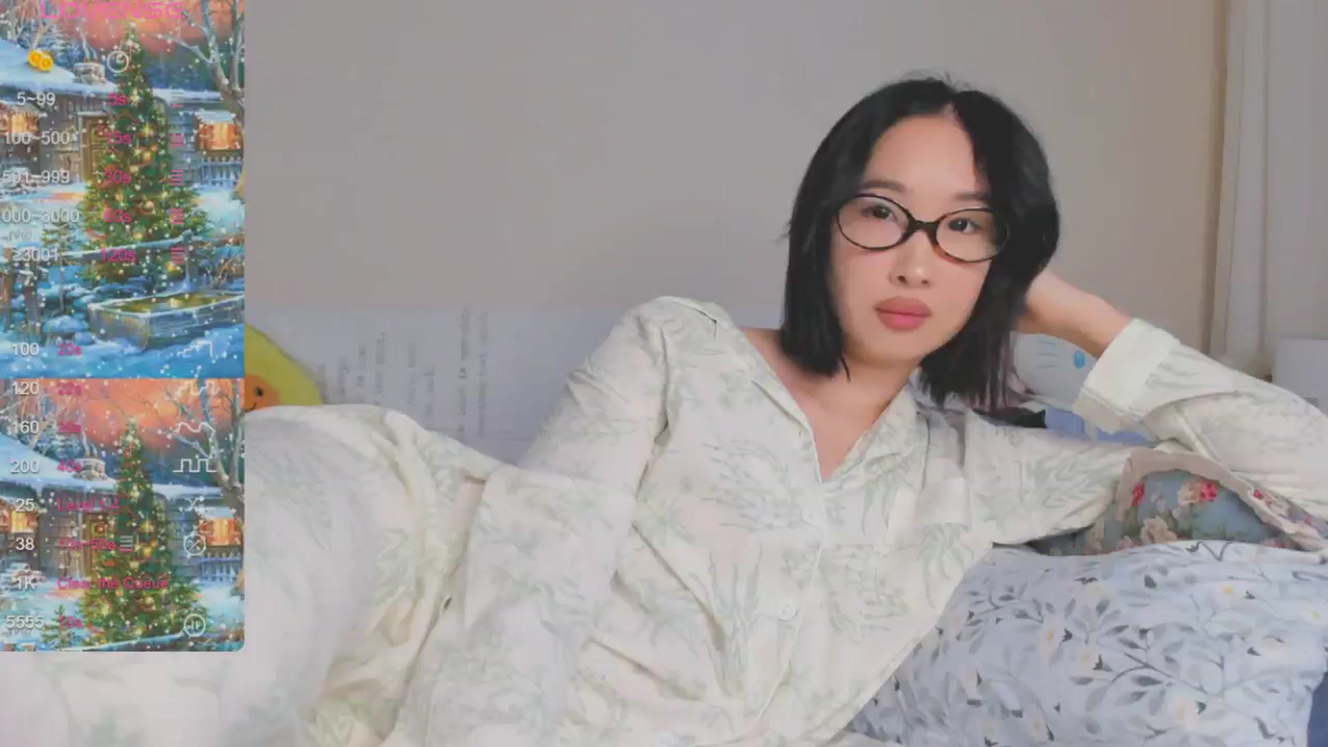 Gallery image thumbnail from FeralBerry66's myfreecams stream on, 12/23/2024, 06:59 image 9 of 20