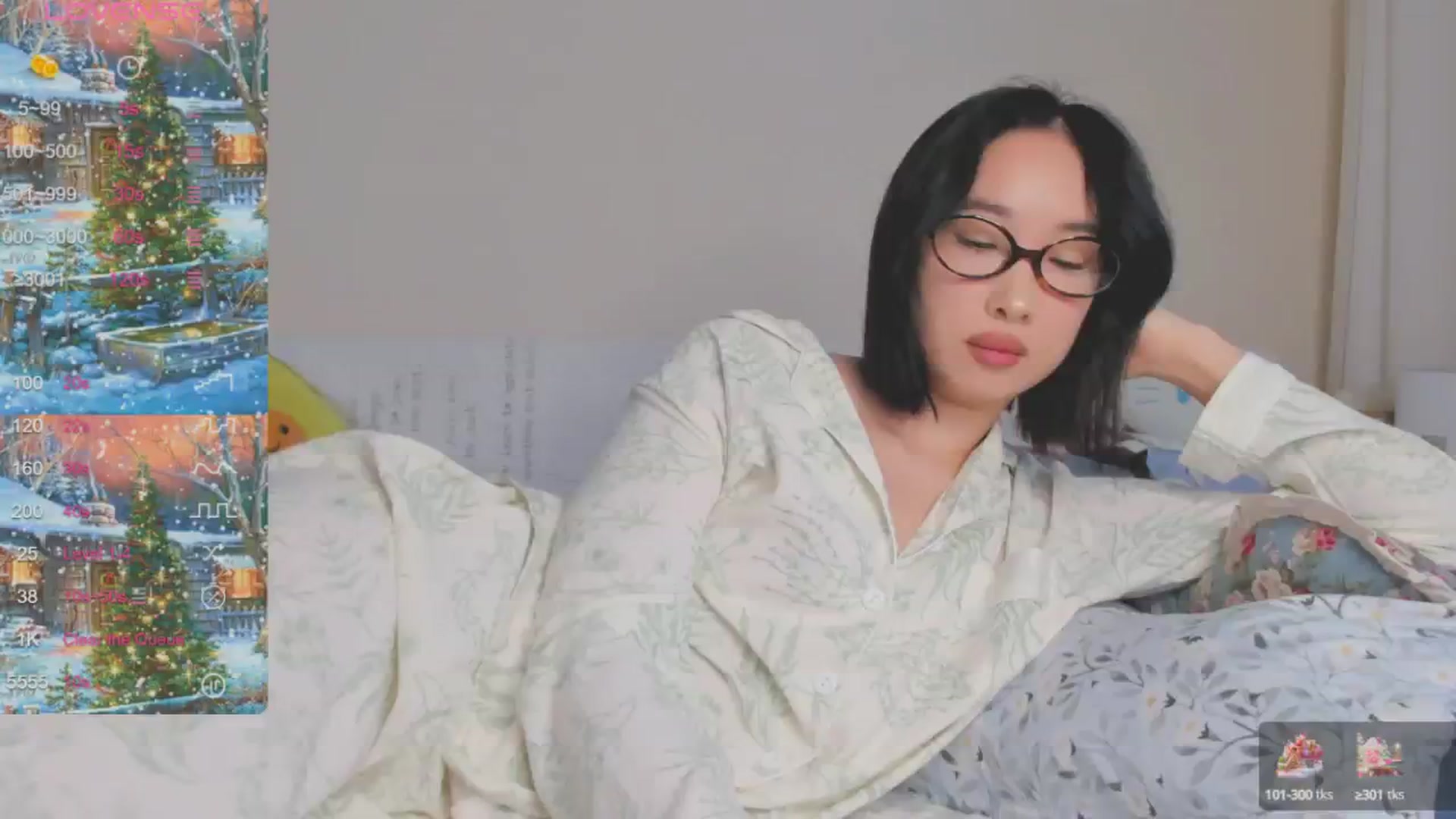Gallery image thumbnail from FeralBerry66's myfreecams stream on, 12/23/2024, 06:59 image 14 of 20