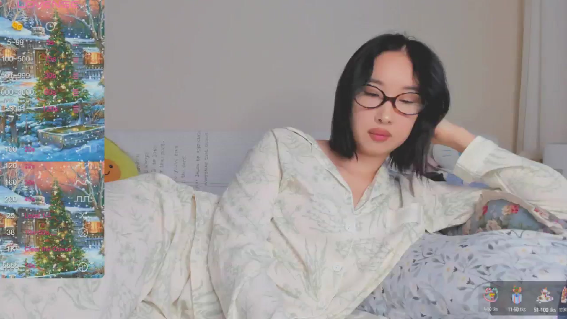 Gallery image thumbnail from FeralBerry66's myfreecams stream on, 12/23/2024, 06:59 image 6 of 20