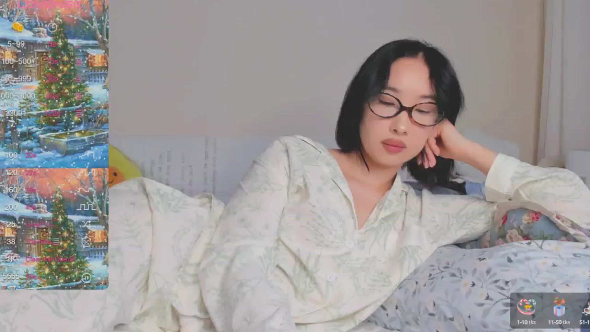 Gallery image thumbnail from FeralBerry66's myfreecams stream on, 12/23/2024, 06:59 image 17 of 20