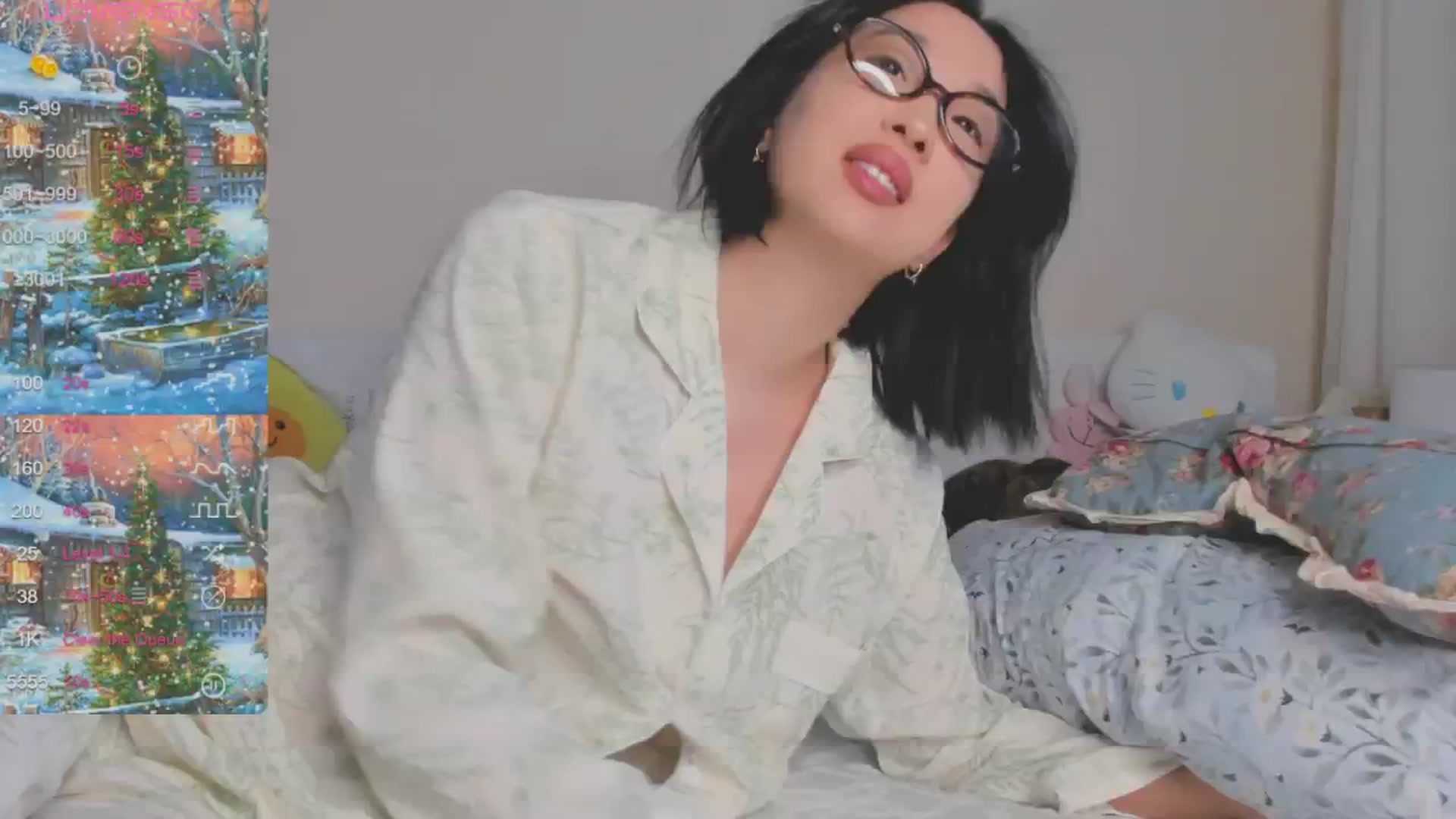 Gallery image thumbnail from FeralBerry66's myfreecams stream on, 12/23/2024, 07:22 image 17 of 20
