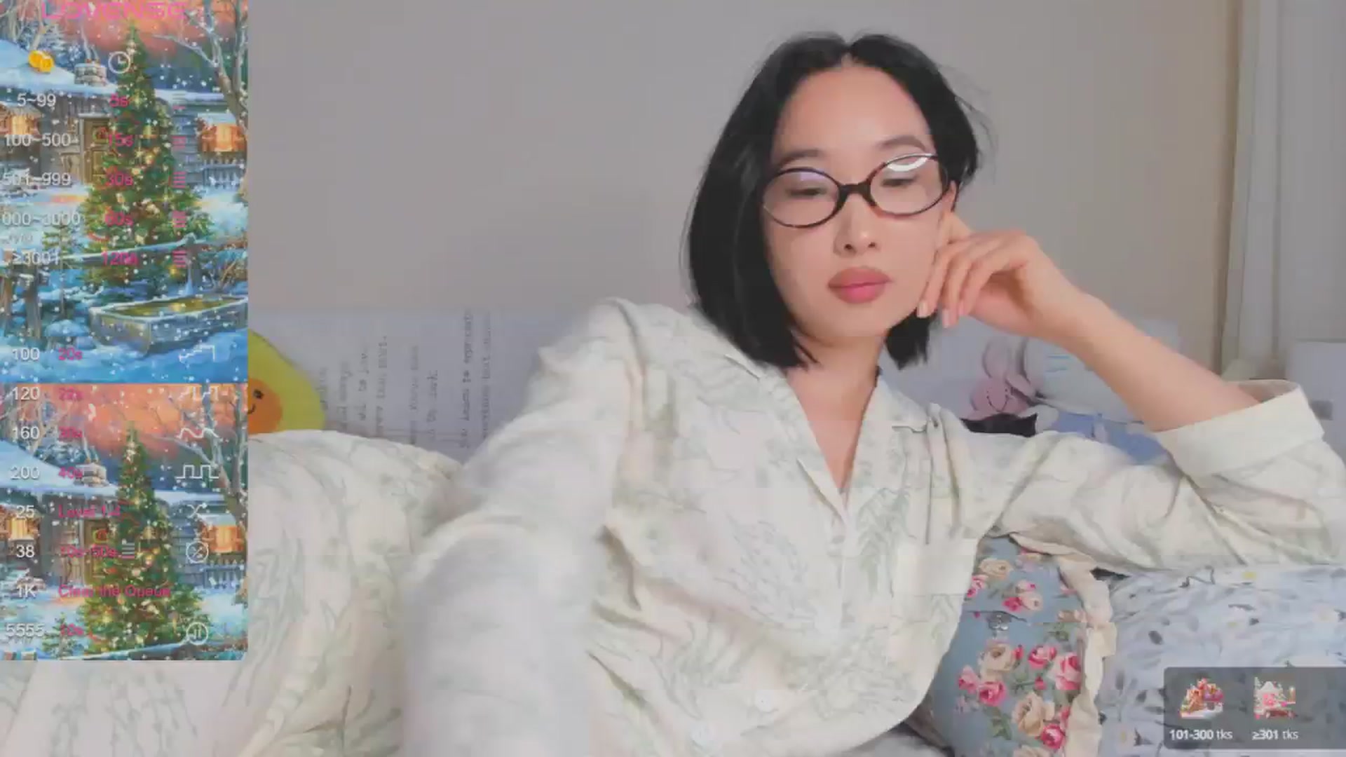 Gallery image thumbnail from FeralBerry66's myfreecams stream on, 12/23/2024, 07:22 image 9 of 20