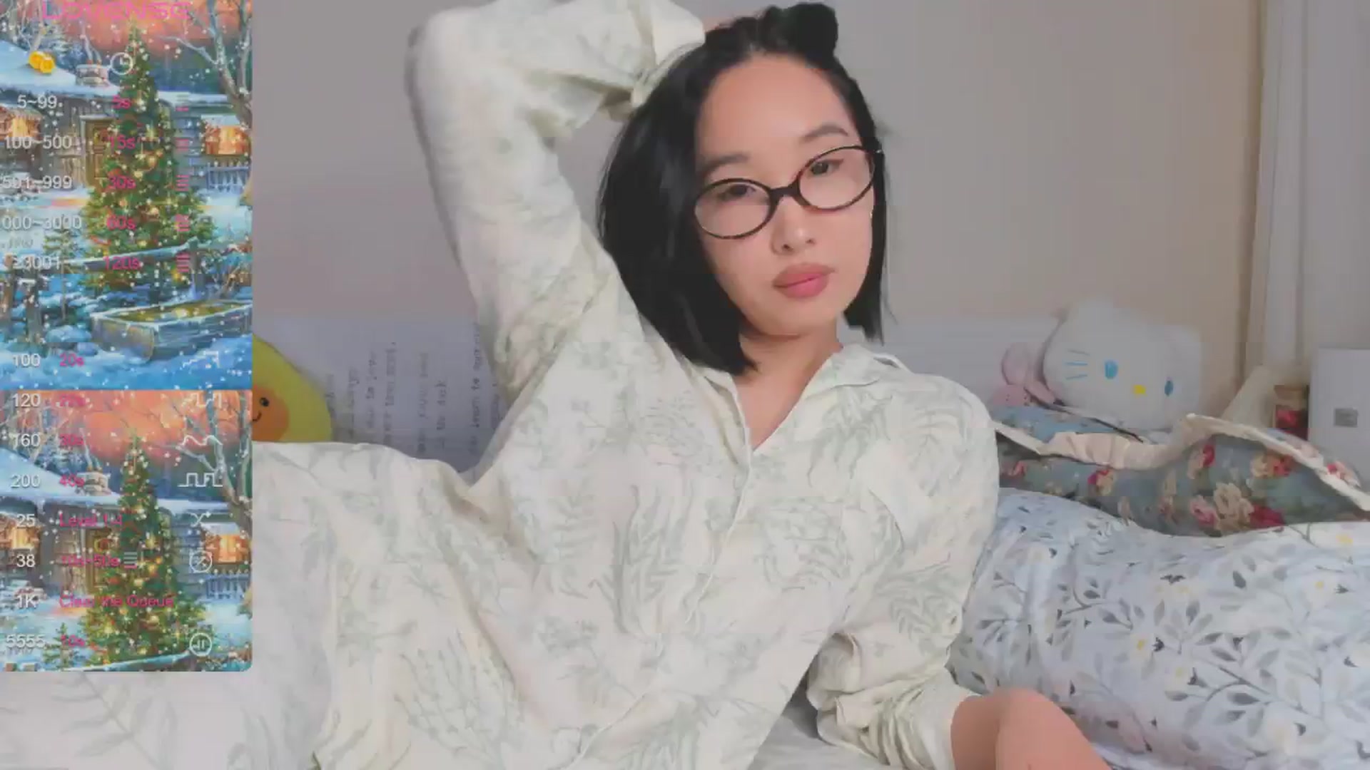 Gallery image thumbnail from FeralBerry66's myfreecams stream on, 12/23/2024, 07:22 image 1 of 20