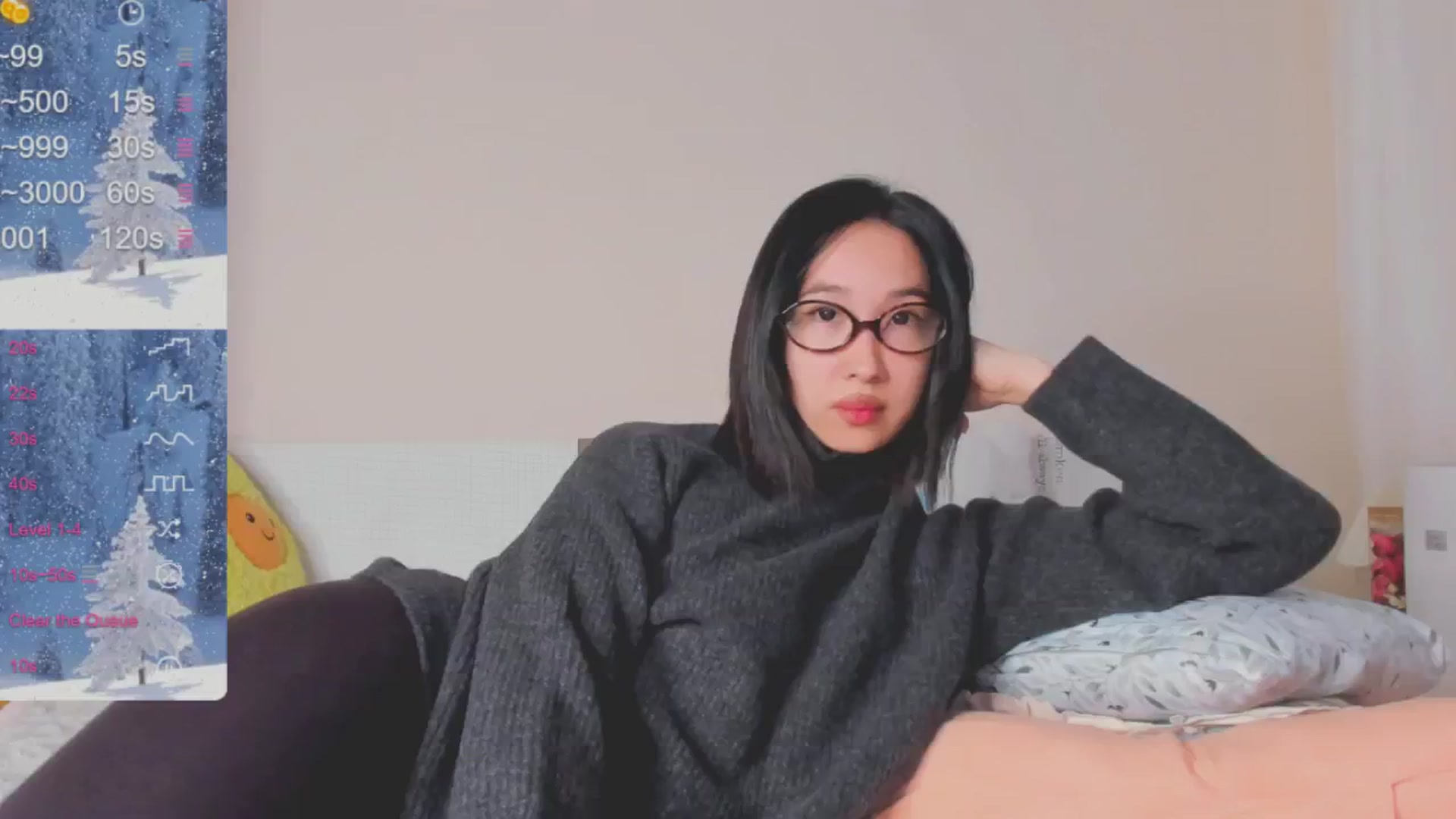Gallery image thumbnail from FeralBerry66's myfreecams stream on, 01/04/2025, 16:44 image 3 of 20