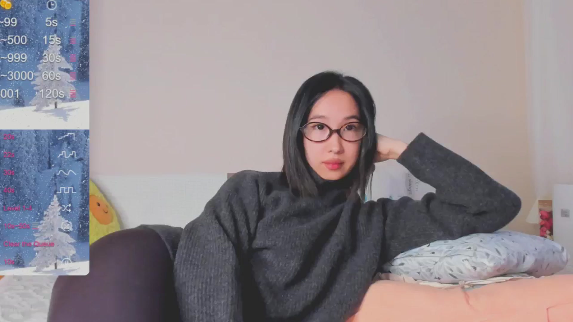 Gallery image thumbnail from FeralBerry66's myfreecams stream on, 01/04/2025, 16:44 image 7 of 20