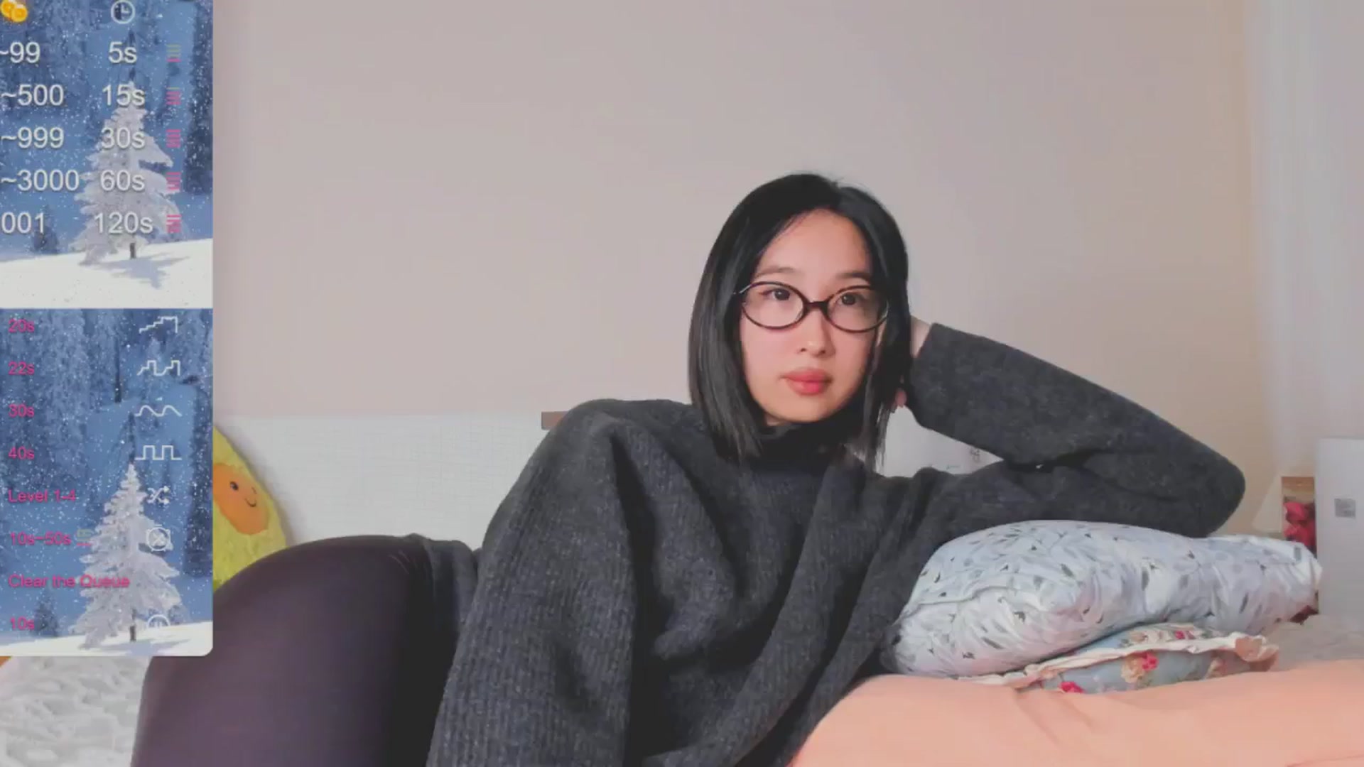 Gallery image thumbnail from FeralBerry66's myfreecams stream on, 01/04/2025, 16:44 image 18 of 20