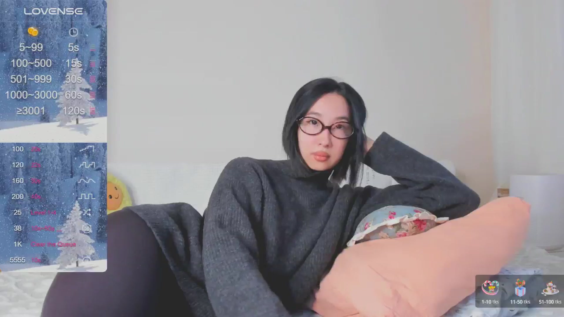 Gallery image thumbnail from FeralBerry66's myfreecams stream on, 01/07/2025, 05:26 image 14 of 20