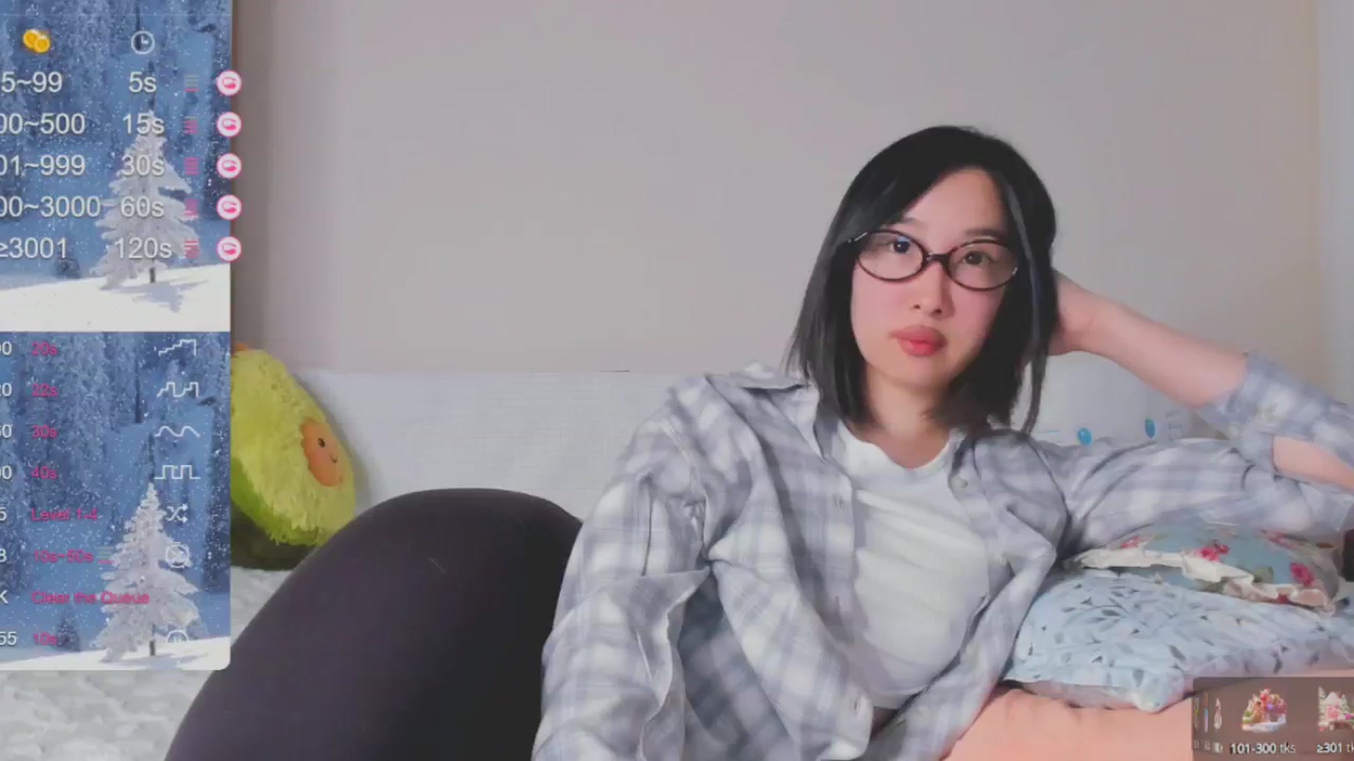 Gallery image thumbnail from FeralBerry66's myfreecams stream on, 01/07/2025, 16:44 image 17 of 20