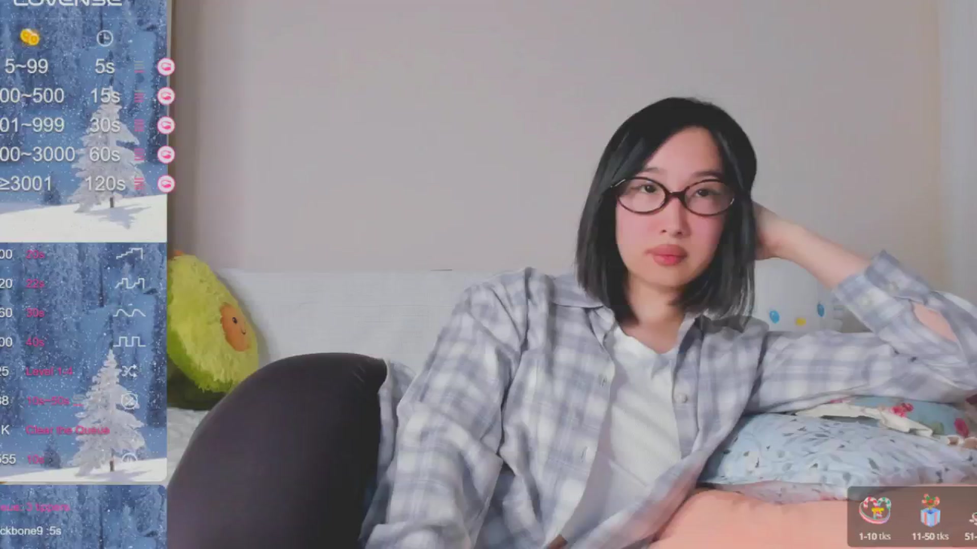 Gallery image thumbnail from FeralBerry66's myfreecams stream on, 01/07/2025, 16:44 image 8 of 20