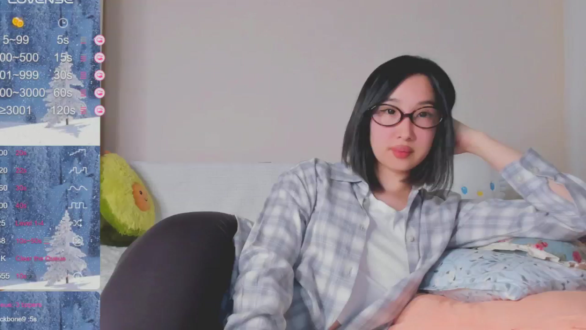 Gallery image thumbnail from FeralBerry66's myfreecams stream on, 01/07/2025, 16:44 image 7 of 20
