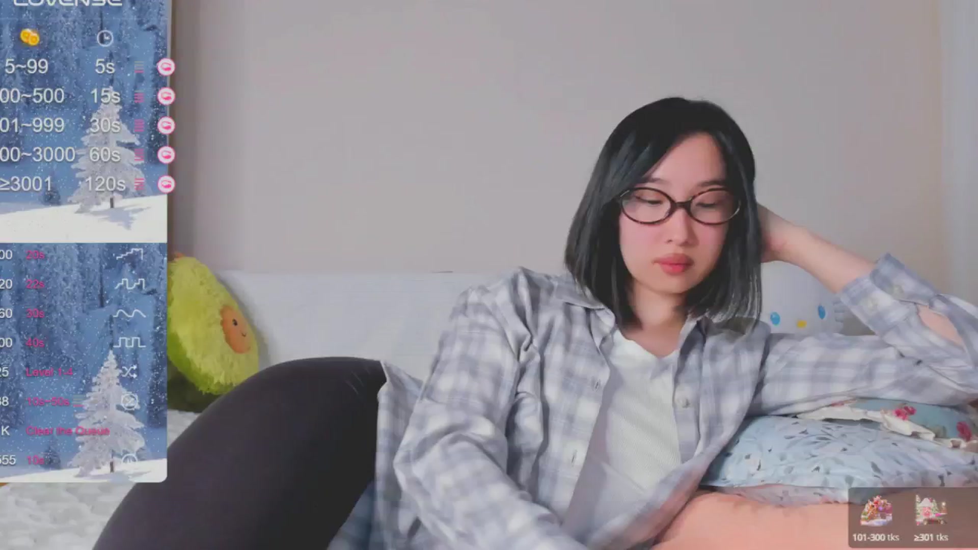 Gallery image thumbnail from FeralBerry66's myfreecams stream on, 01/07/2025, 16:44 image 3 of 20
