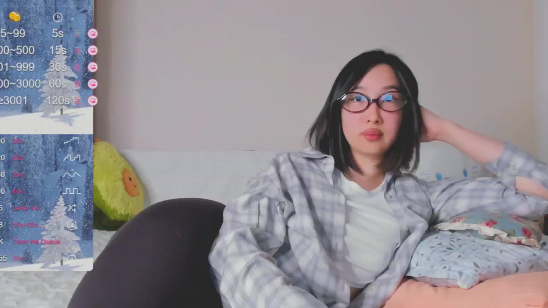 Gallery image thumbnail from FeralBerry66's myfreecams stream on, 01/07/2025, 16:44 image 18 of 20