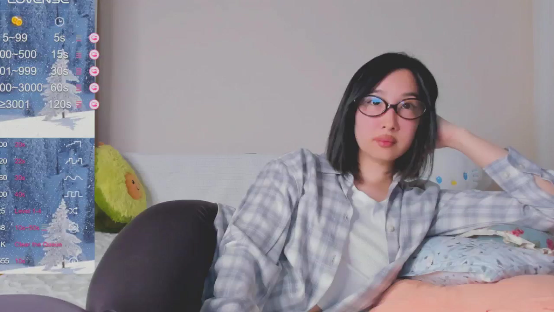 Gallery image thumbnail from FeralBerry66's myfreecams stream on, 01/07/2025, 16:44 image 9 of 20