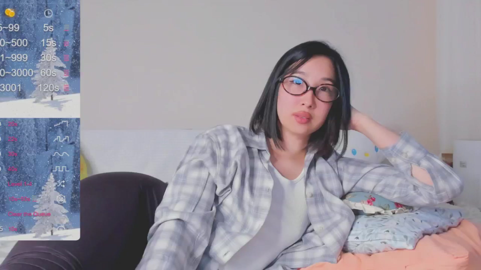 Gallery image thumbnail from FeralBerry66's myfreecams stream on, 01/07/2025, 17:49 image 2 of 20