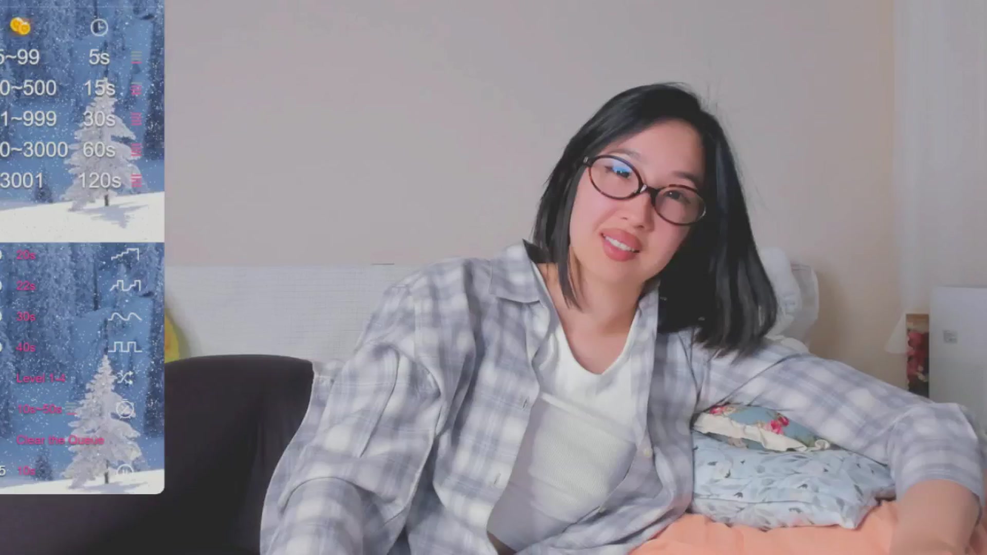 Gallery image thumbnail from FeralBerry66's myfreecams stream on, 01/07/2025, 17:49 image 20 of 20