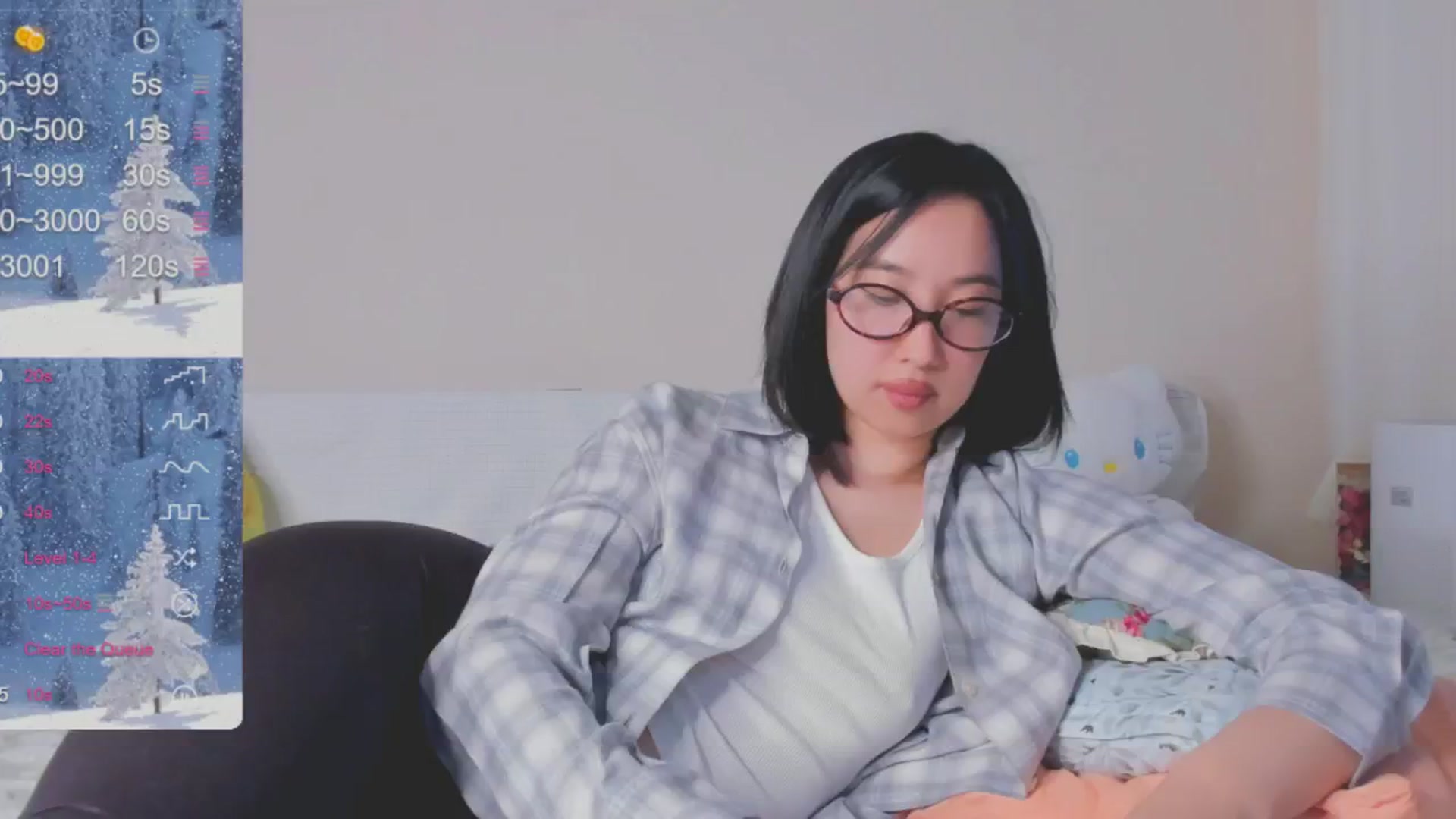 Gallery image thumbnail from FeralBerry66's myfreecams stream on, 01/07/2025, 17:49 image 10 of 20