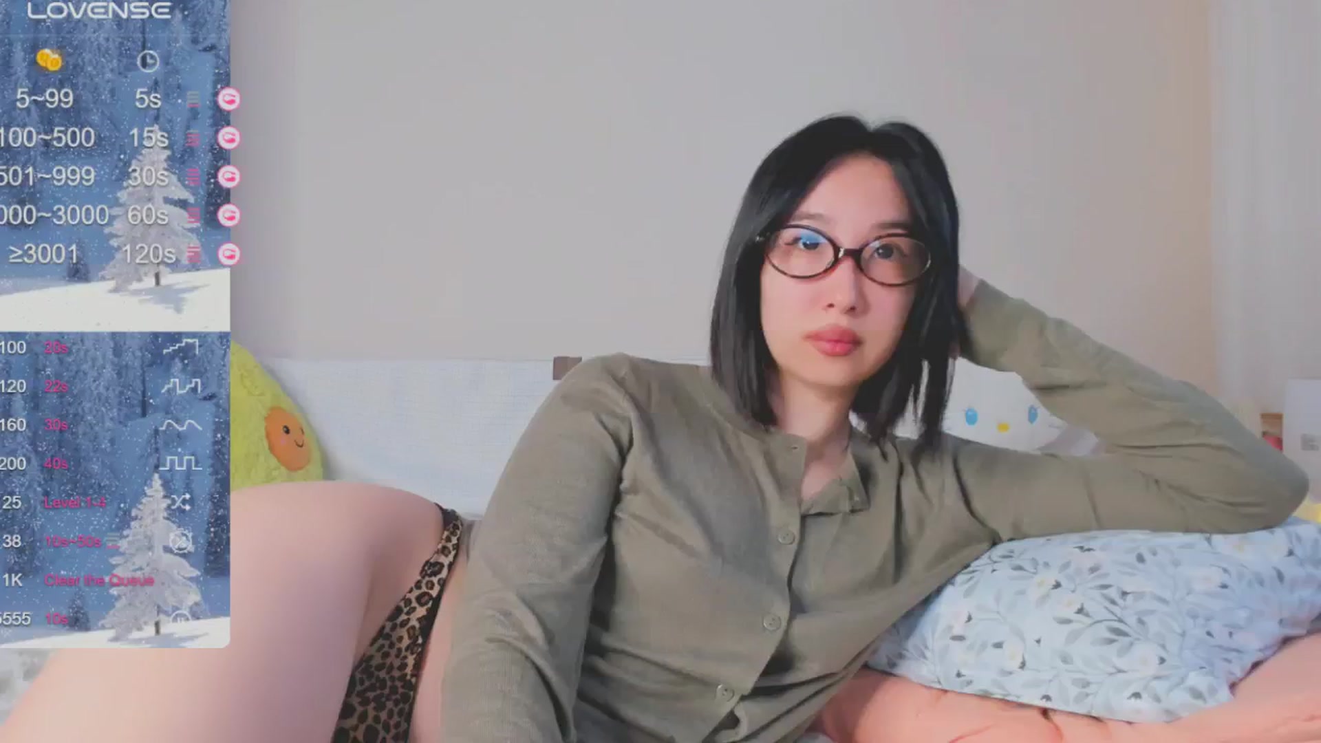 Gallery image thumbnail from FeralBerry66's myfreecams stream on, 01/08/2025, 05:33 image 18 of 20