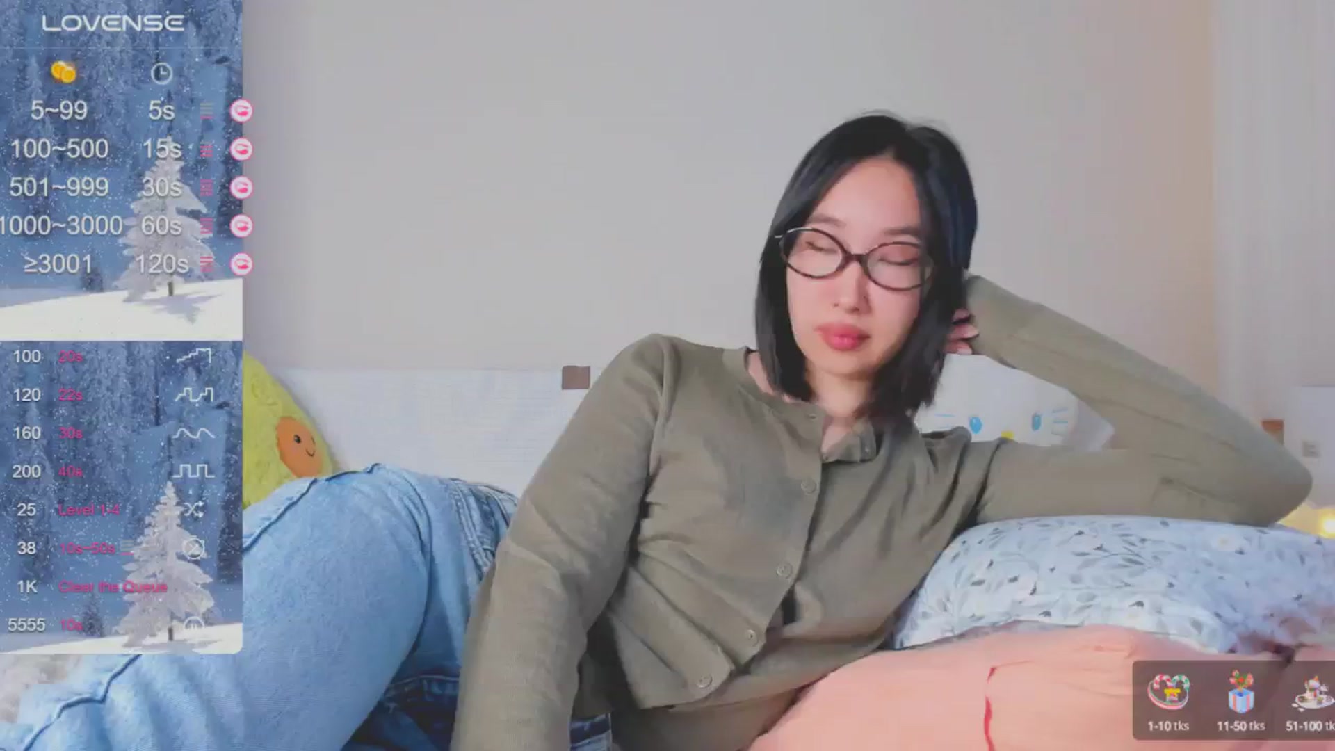 Gallery image thumbnail from FeralBerry66's myfreecams stream on, 01/08/2025, 05:33 image 1 of 20