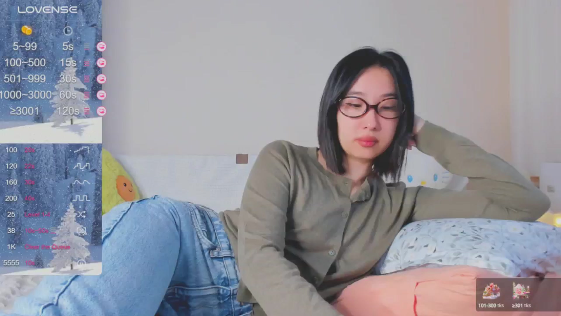 Gallery image thumbnail from FeralBerry66's myfreecams stream on, 01/08/2025, 05:33 image 3 of 20