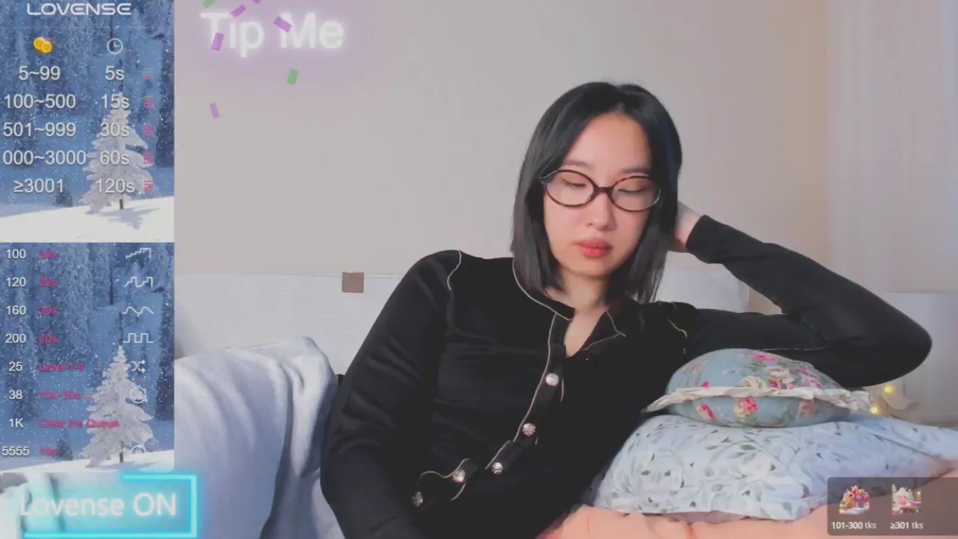Gallery image thumbnail from FeralBerry66's myfreecams stream on, 01/09/2025, 05:44 image 2 of 20