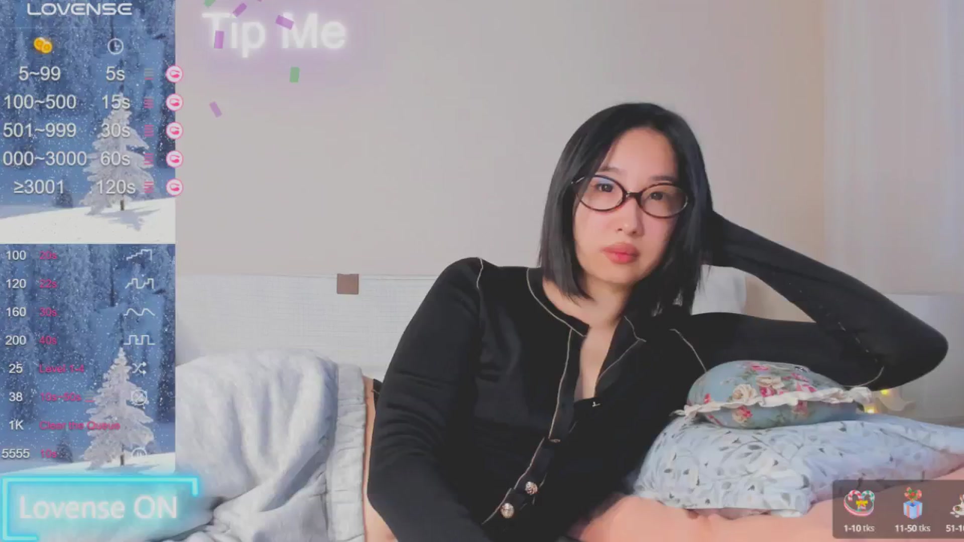 Gallery image thumbnail from FeralBerry66's myfreecams stream on, 01/09/2025, 05:44 image 17 of 20