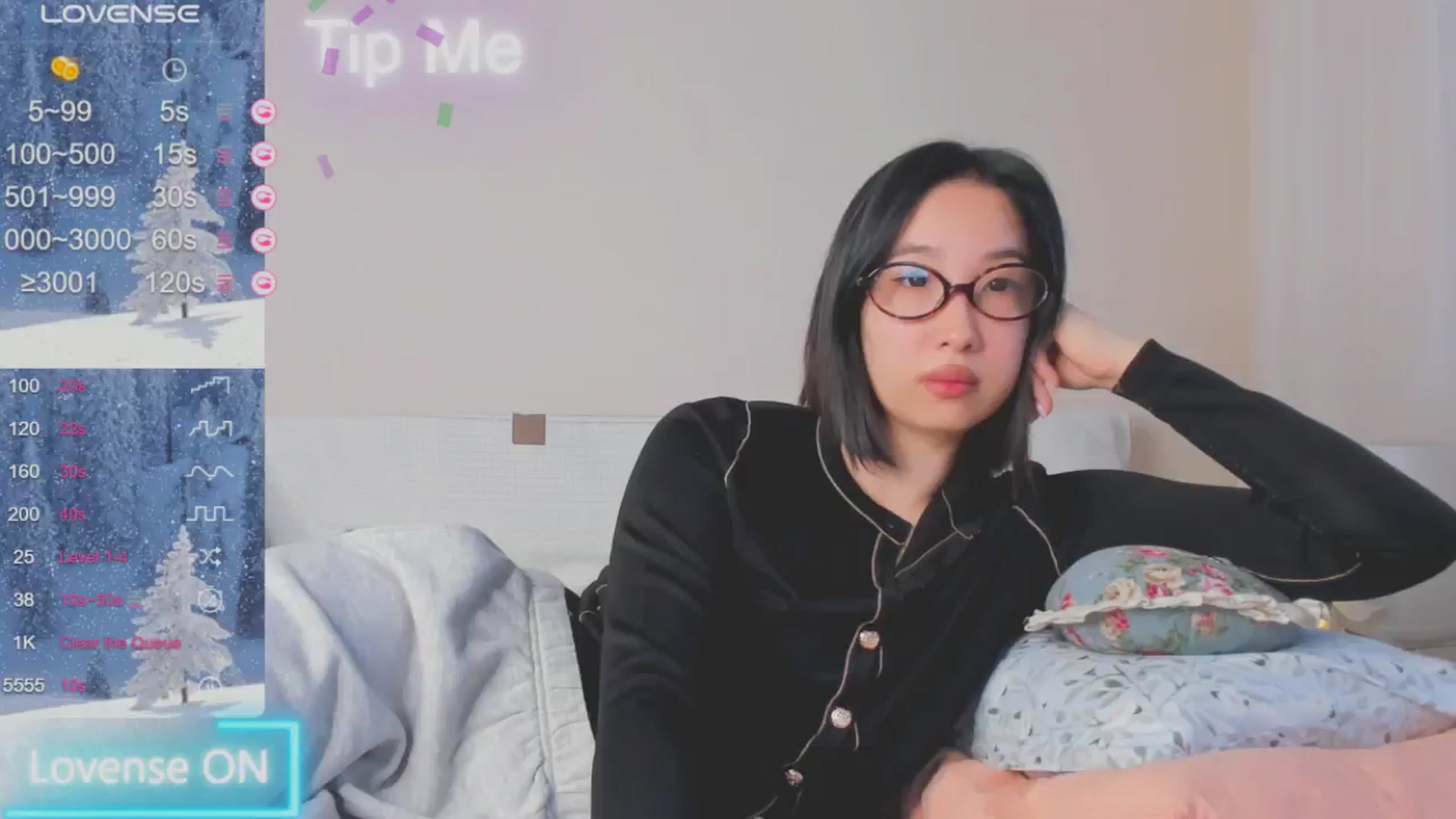 Gallery image thumbnail from FeralBerry66's myfreecams stream on, 01/09/2025, 05:44 image 10 of 20