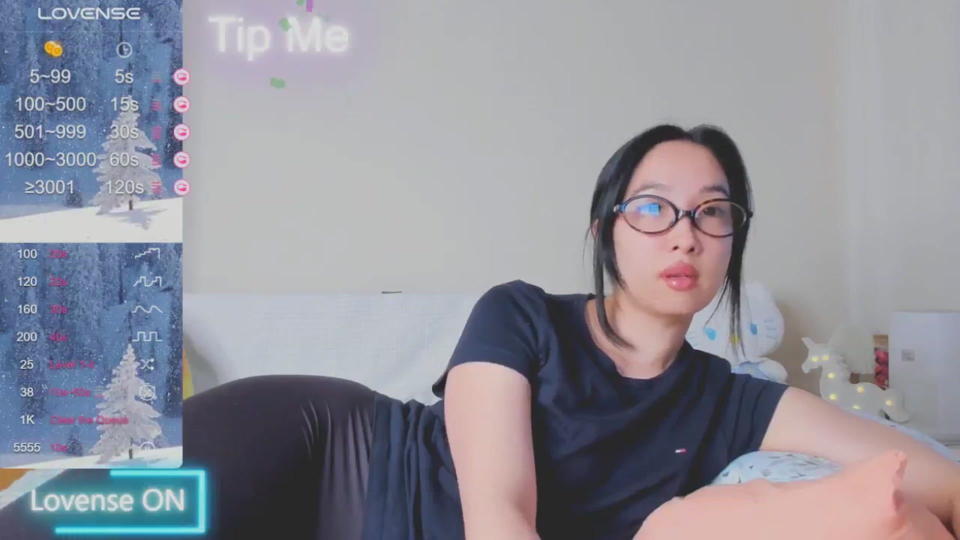 Gallery image thumbnail from FeralBerry66's myfreecams stream on, 01/09/2025, 17:29 image 18 of 20
